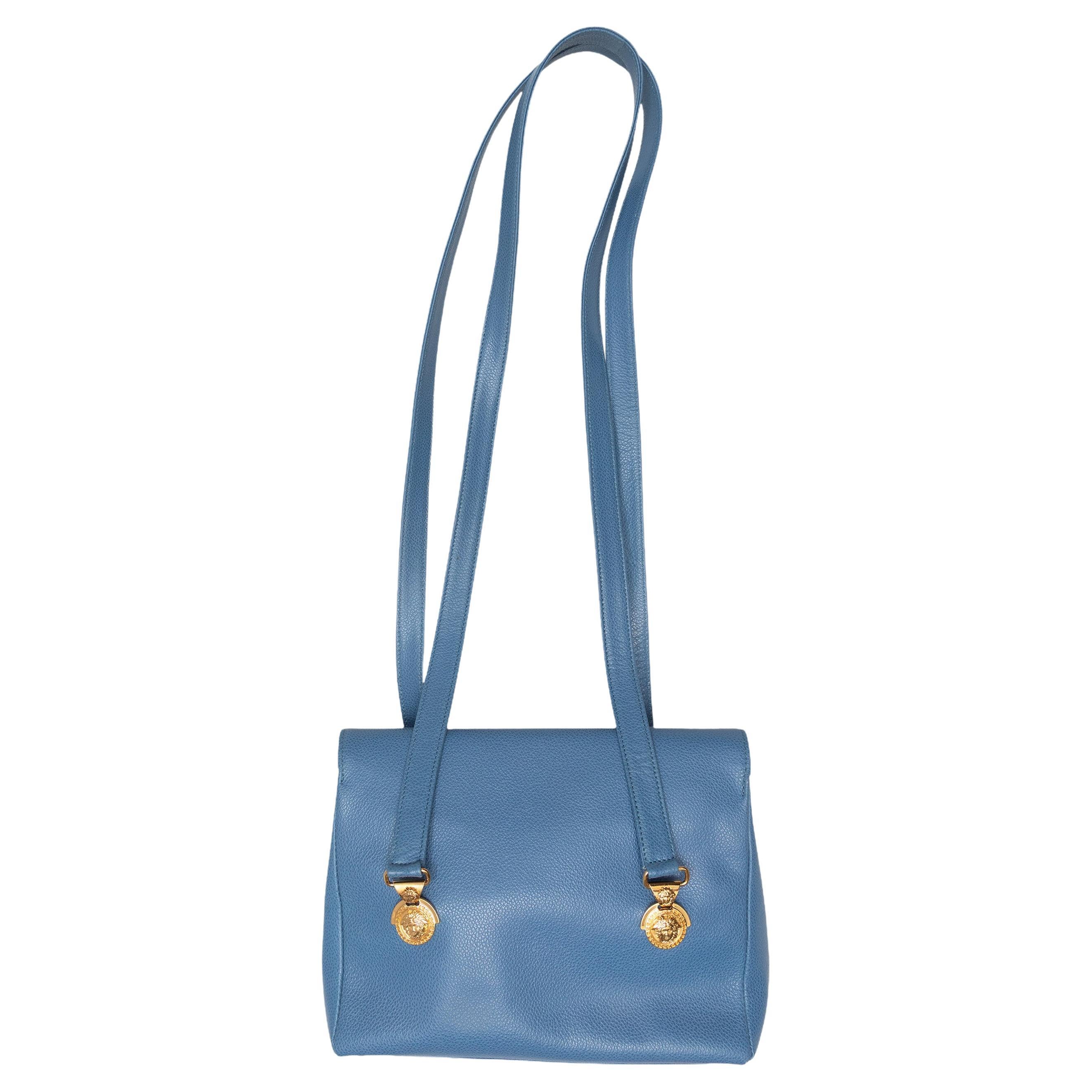 Sac à bandoulière en cuir Gianni Versace Medusa, bleu vintage en vente