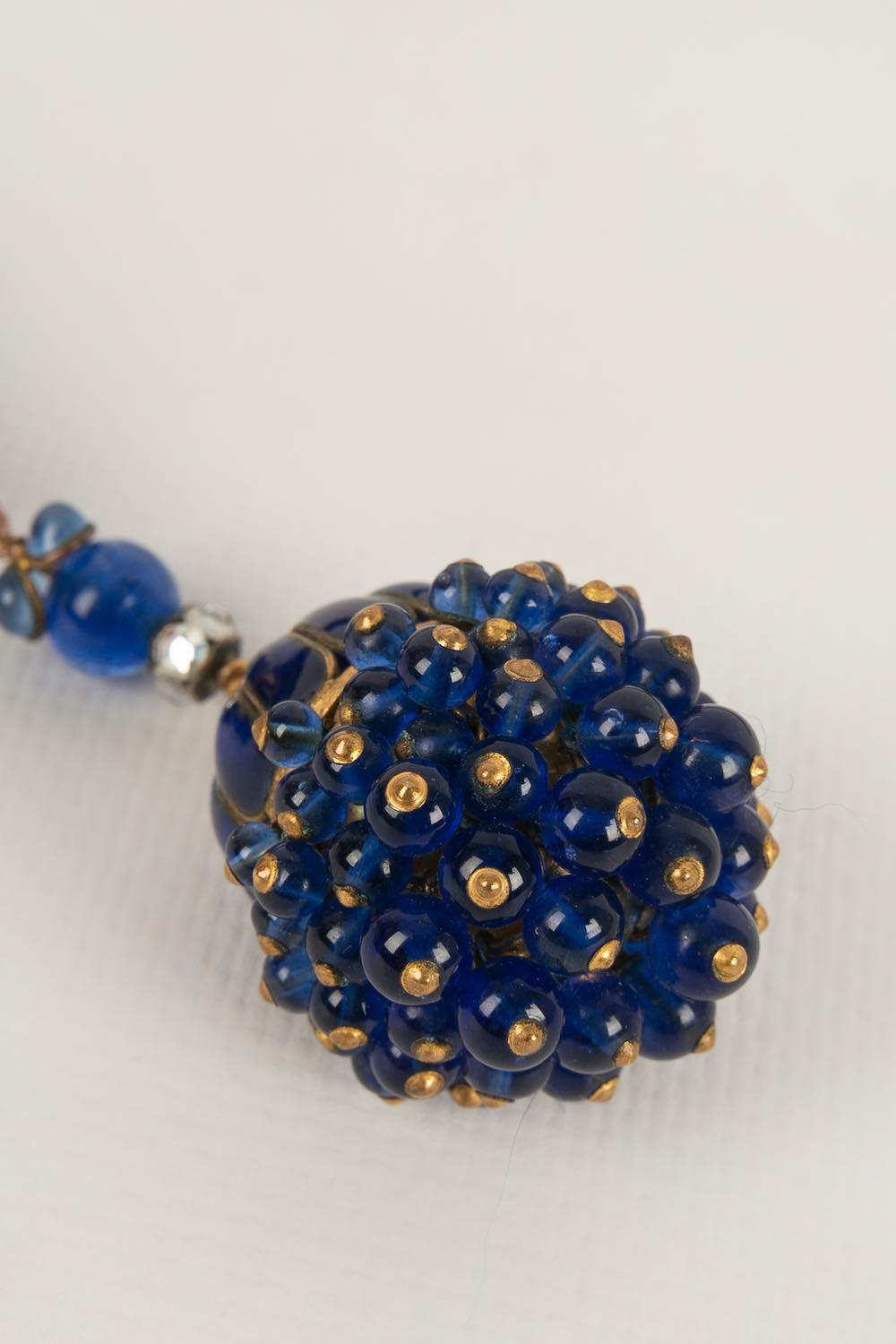 Vintage Blue Glass Beads Necklace 2