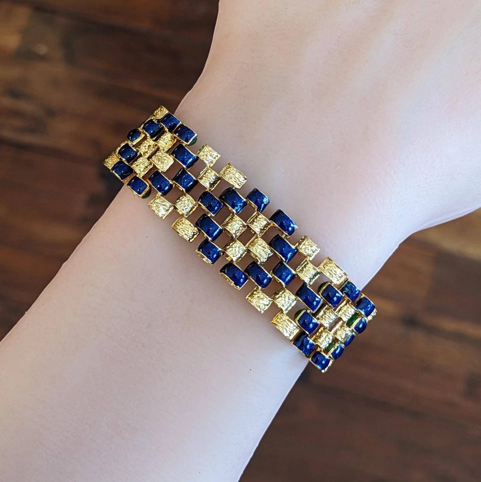 Vintage Blue Green Enamel Link Reversible Bracelet in 18k Yellow Gold In Excellent Condition For Sale In La Jolla, CA