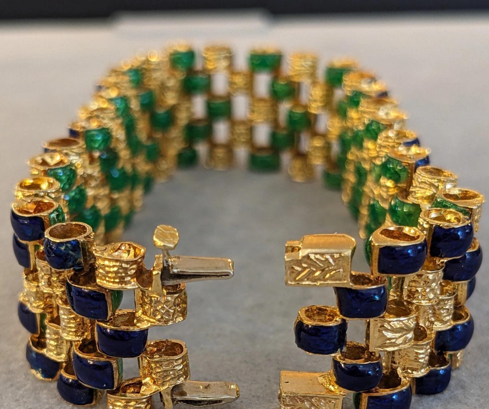Vintage Blue Green Enamel Link Reversible Bracelet in 18k Yellow Gold For Sale 3