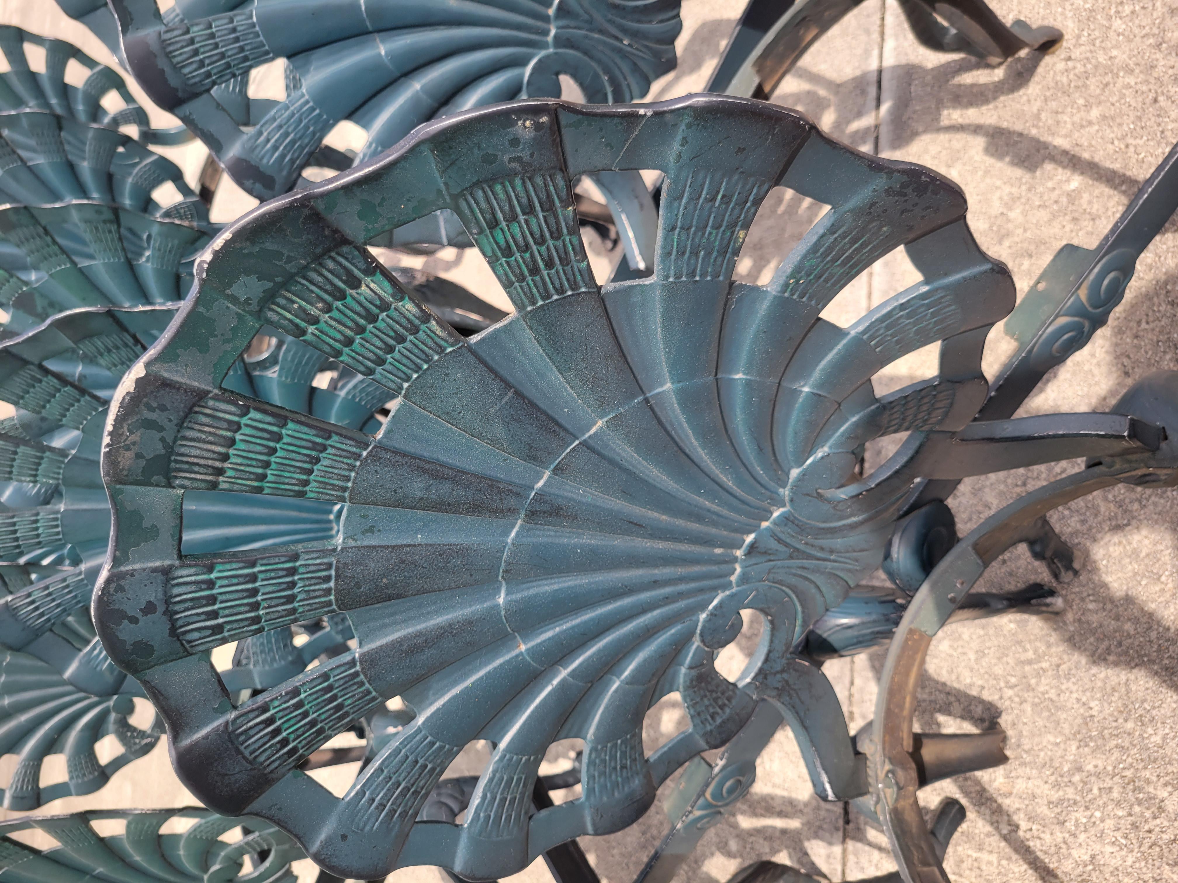 Américain Fauteuils de patio Jordan Regency vintage bleu vert fer coquillage Grotto Brown 14 en vente