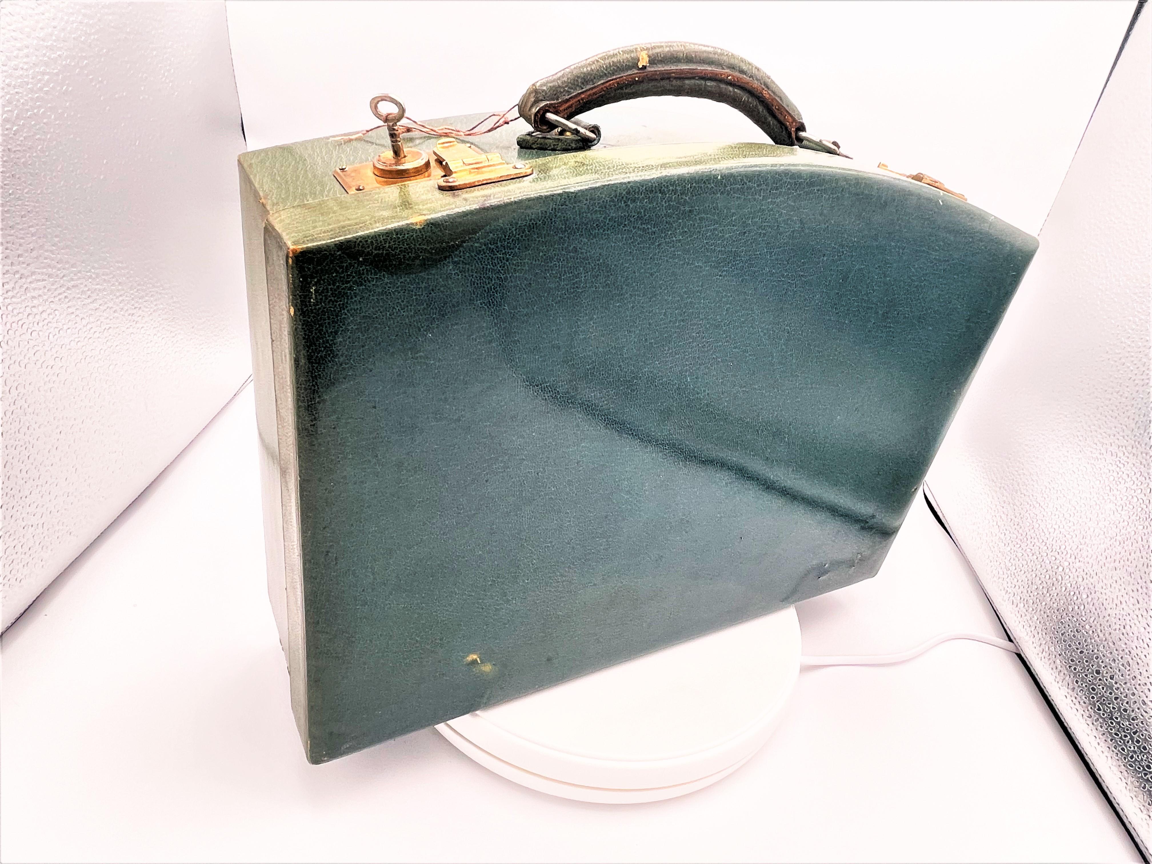 Women's or Men's Vintage blue/green leather beauty case, 9 blue enameled boxes, 19th C. Vienna