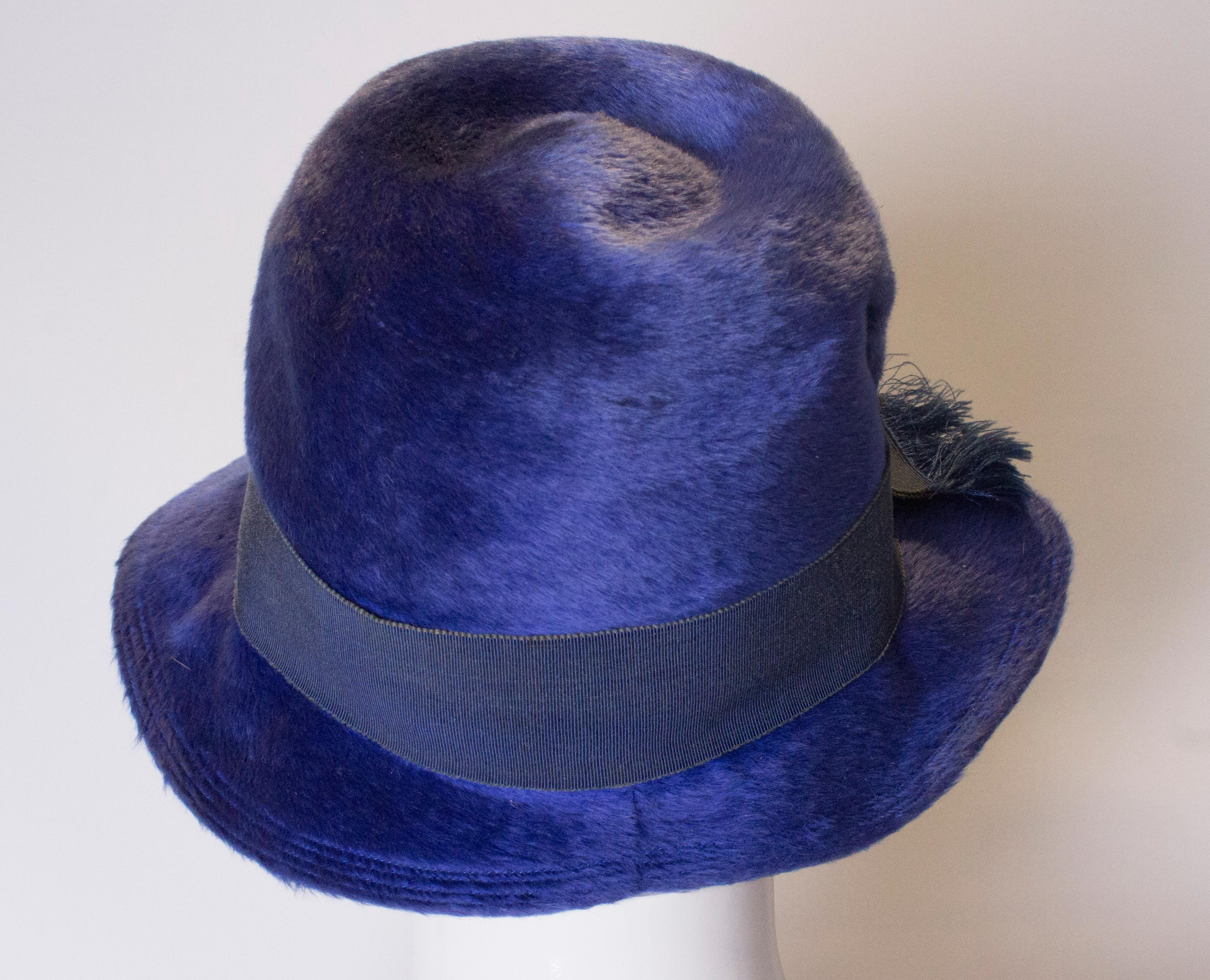 Vintage Blue Hat with Grossgrain Ribbon In Good Condition For Sale In London, GB