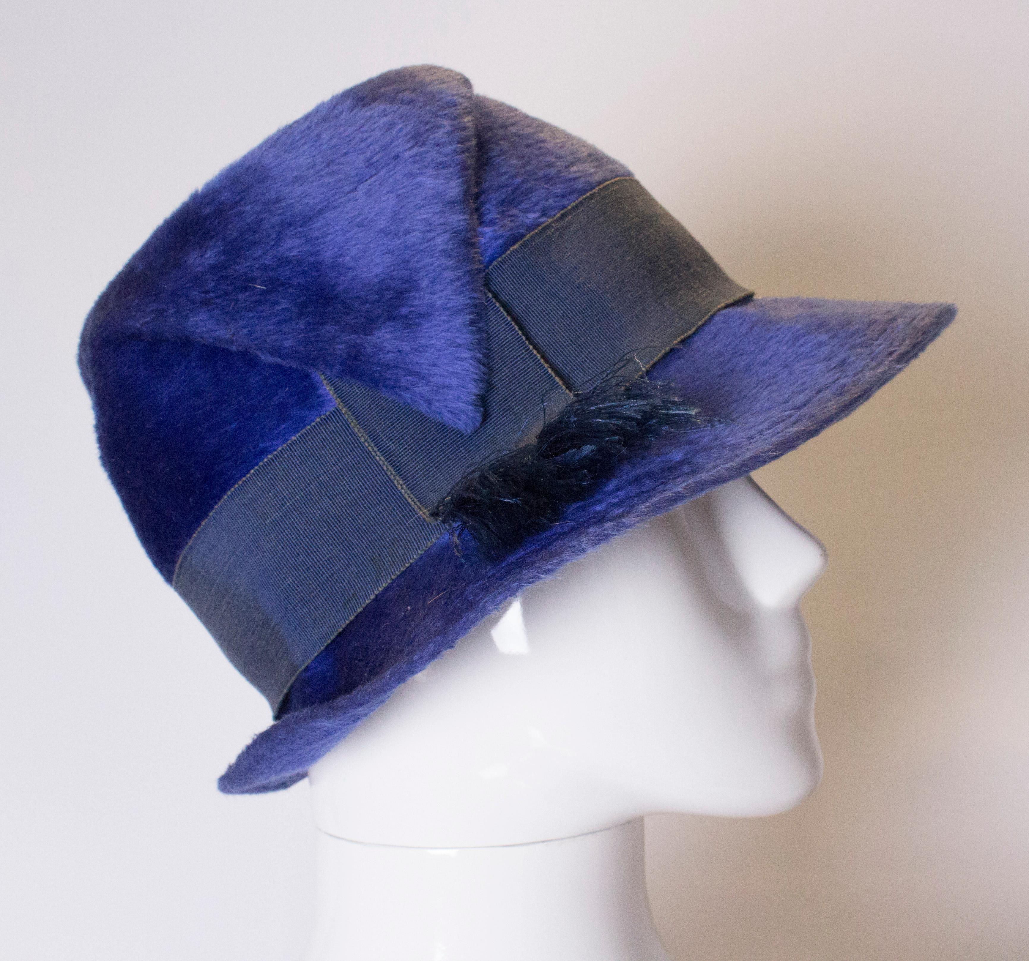 Women's Vintage Blue Hat with Grossgrain Ribbon For Sale