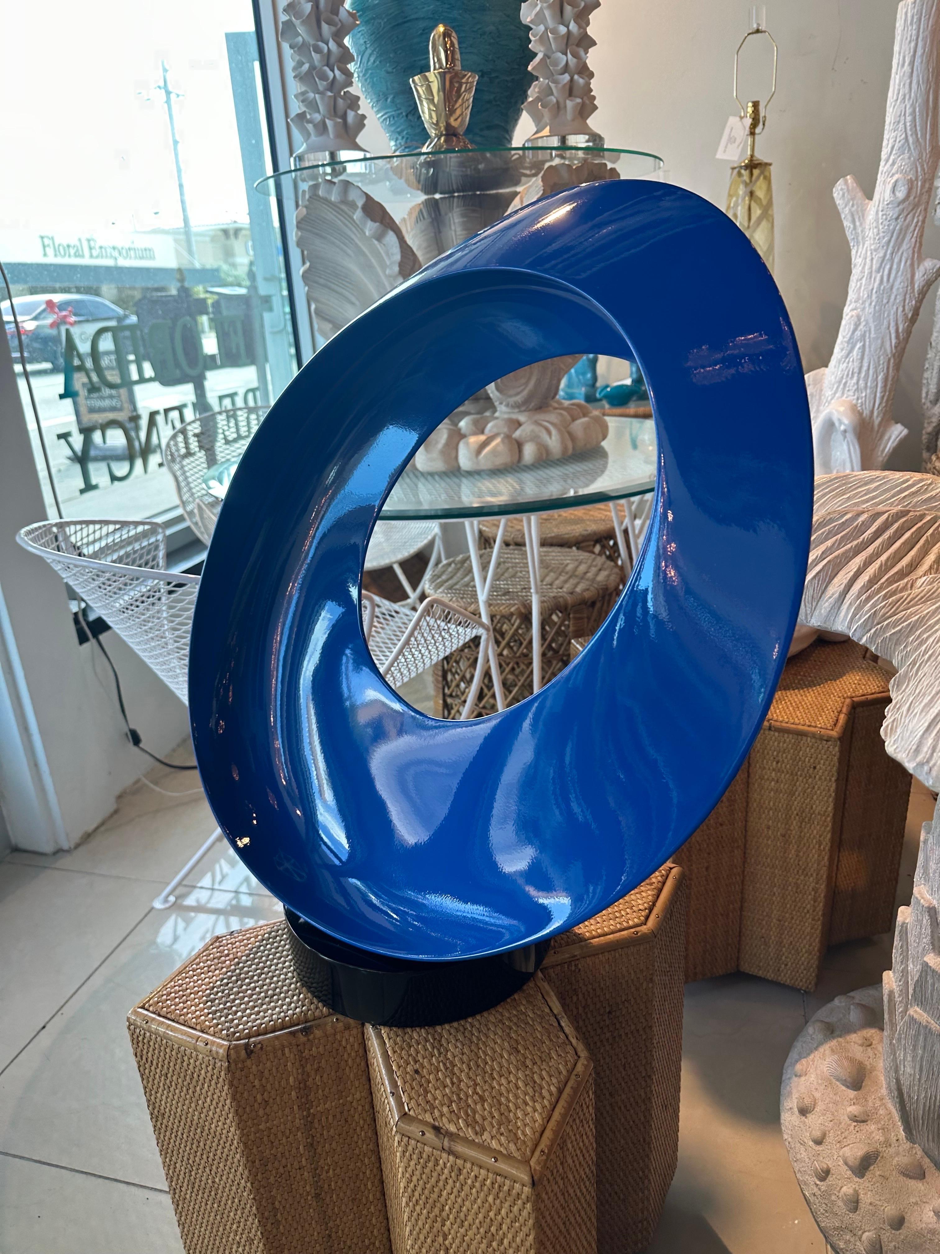 American Vintage Blue Lacquered Modern Freeform Abstract Wave Round Statue Sculpture  For Sale