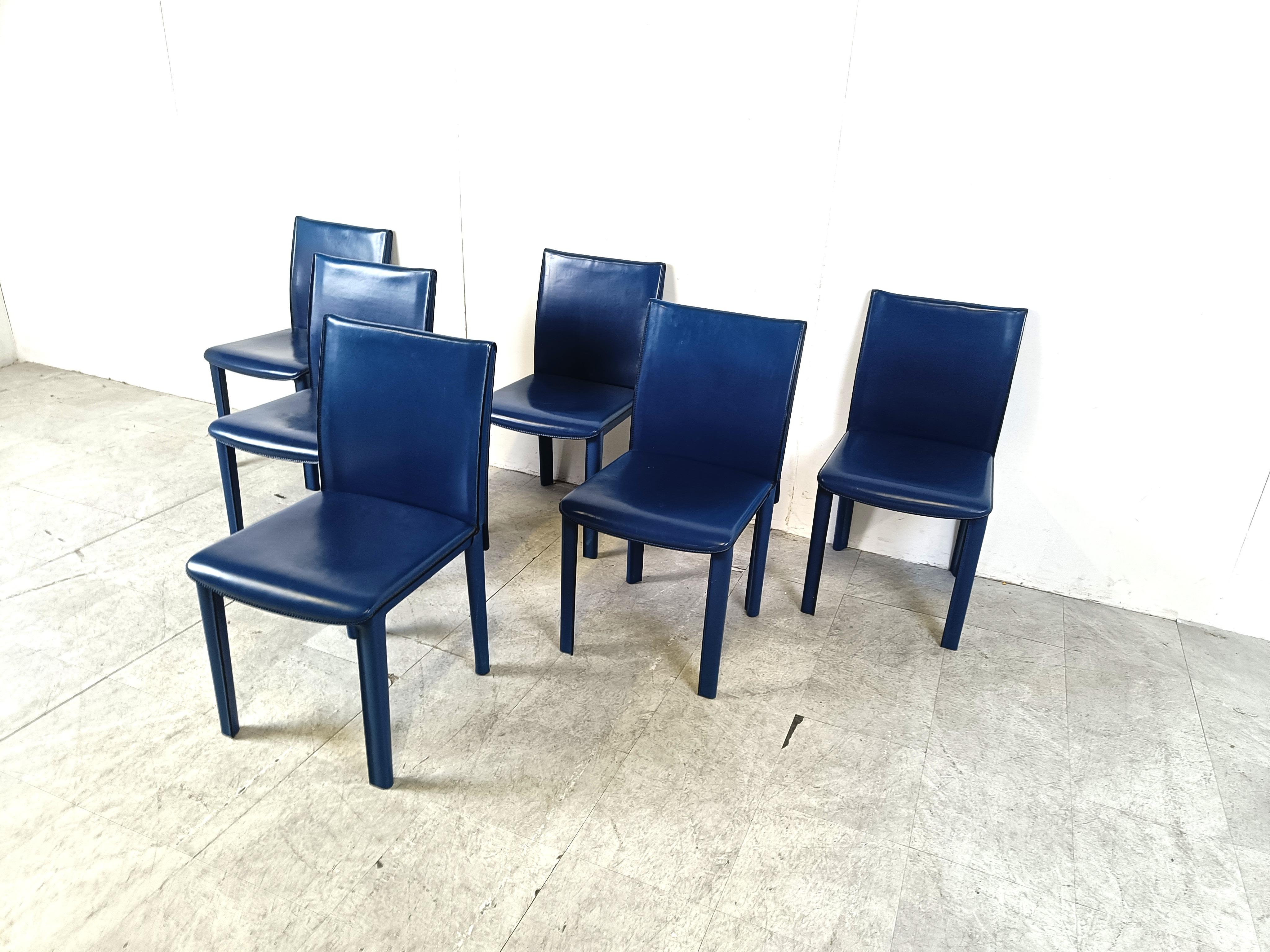 Vintage blue leather dining chairs by Arper italy, 1980s In Good Condition In Leuven, Vlaams Gewest