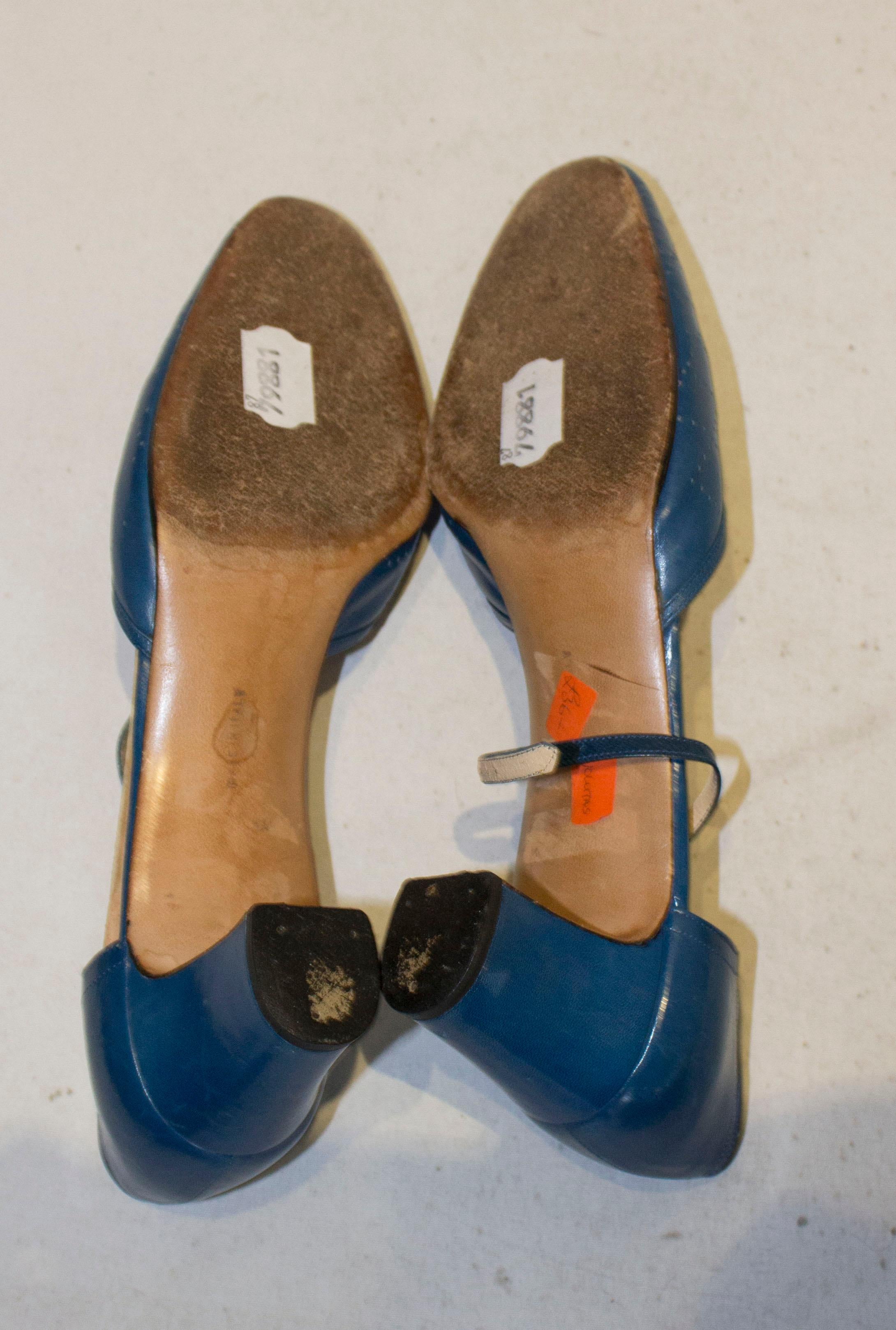Women's Vintage Blue Leather Ferragamo Shoes