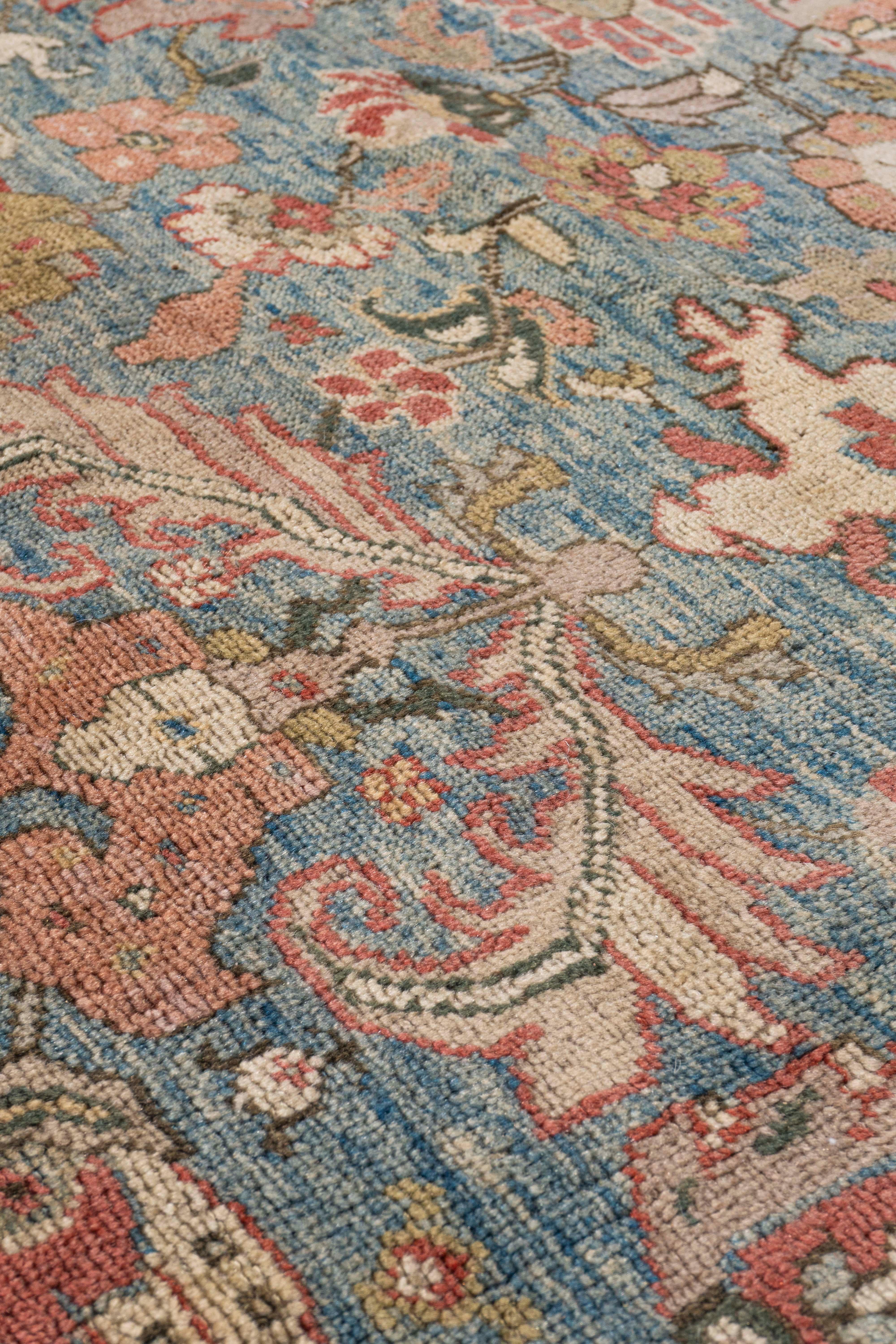 Vintage Blue Lightly Distressed Persian Sultanabad Rugs tessuto a mano in vendita 9