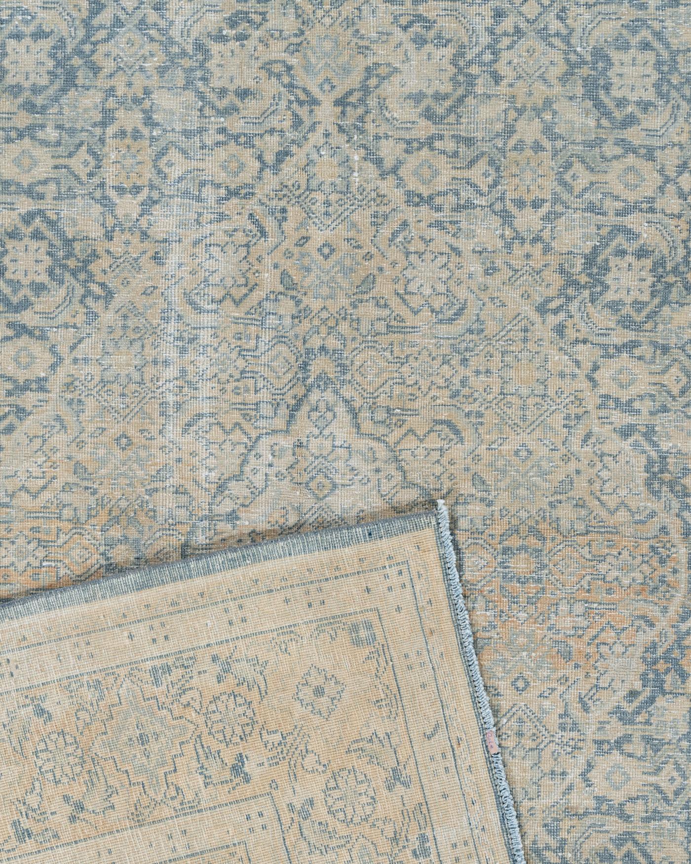 Perse Vintage Blue Lightly Distressed Persian Tabriz Rug 7'7 x 10'8 en vente