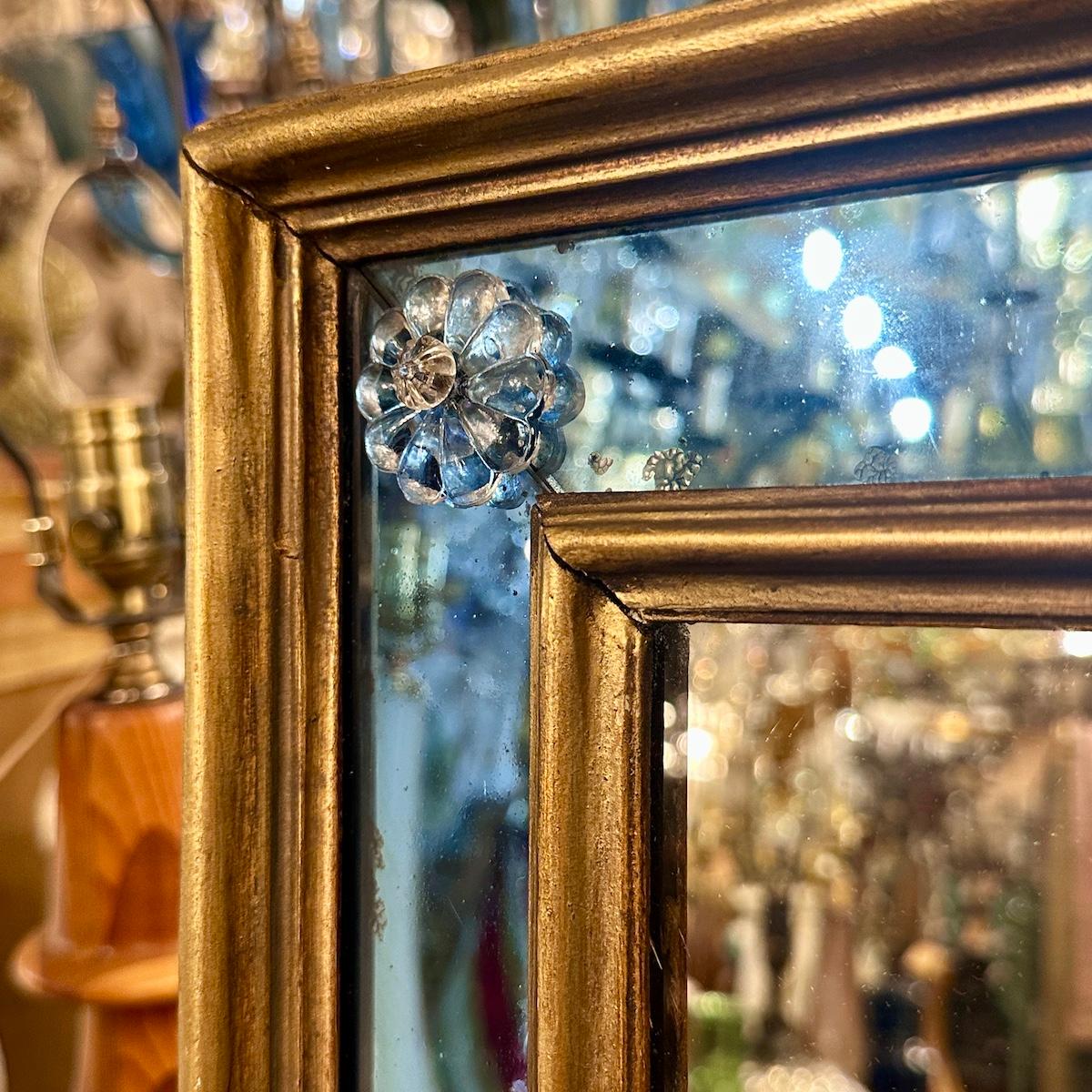Blauer Vintage-Spiegel mit vergoldetem Rahmen (Französisch) im Angebot