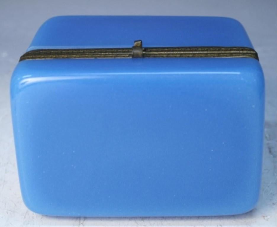 Vintage Blue Opaline Glass Vanity Box with Brass Setting 4
