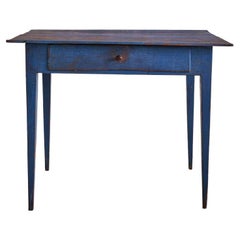 Blau lackierter Vintage-Schreibtisch aus Holz im neoklassischen Stil, Schweden, frühes 19. Jahrhundert