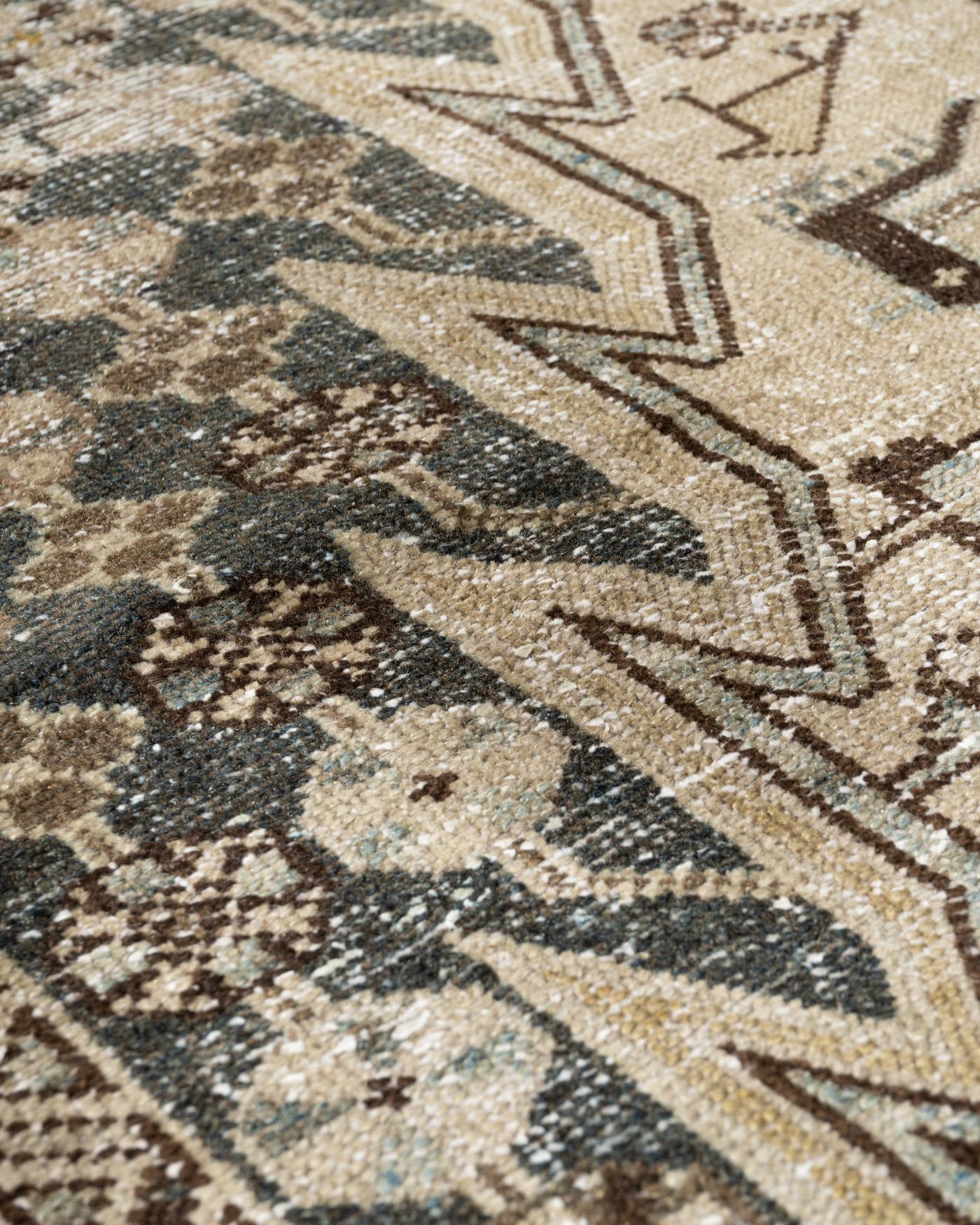 Tappeto Mazlagan blu vintage, persiano, con segni di invecchiamento, 4'5 x 6'3 in vendita 4