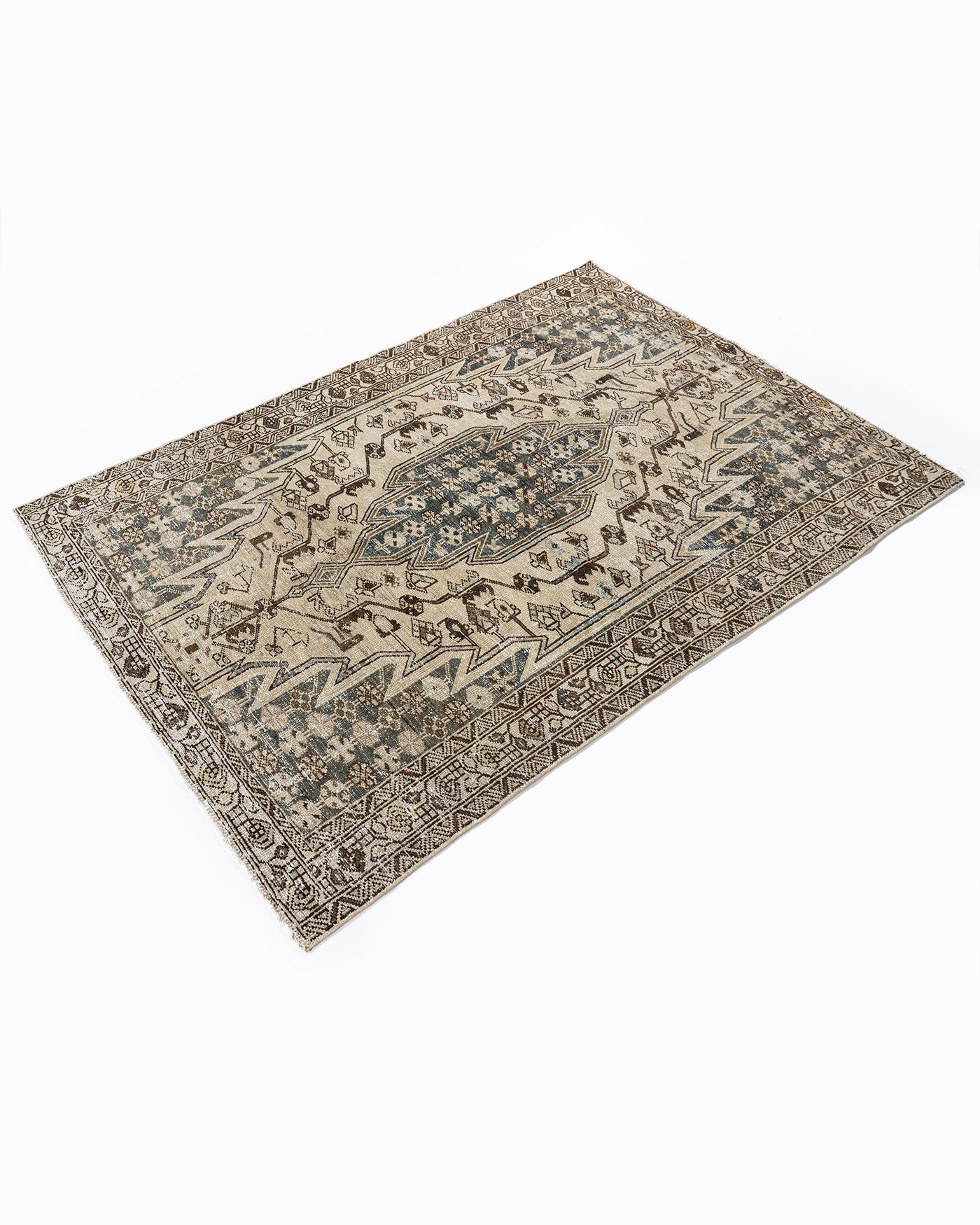 Tappeto Mazlagan blu vintage, persiano, con segni di invecchiamento, 4'5 x 6'3 in vendita 10