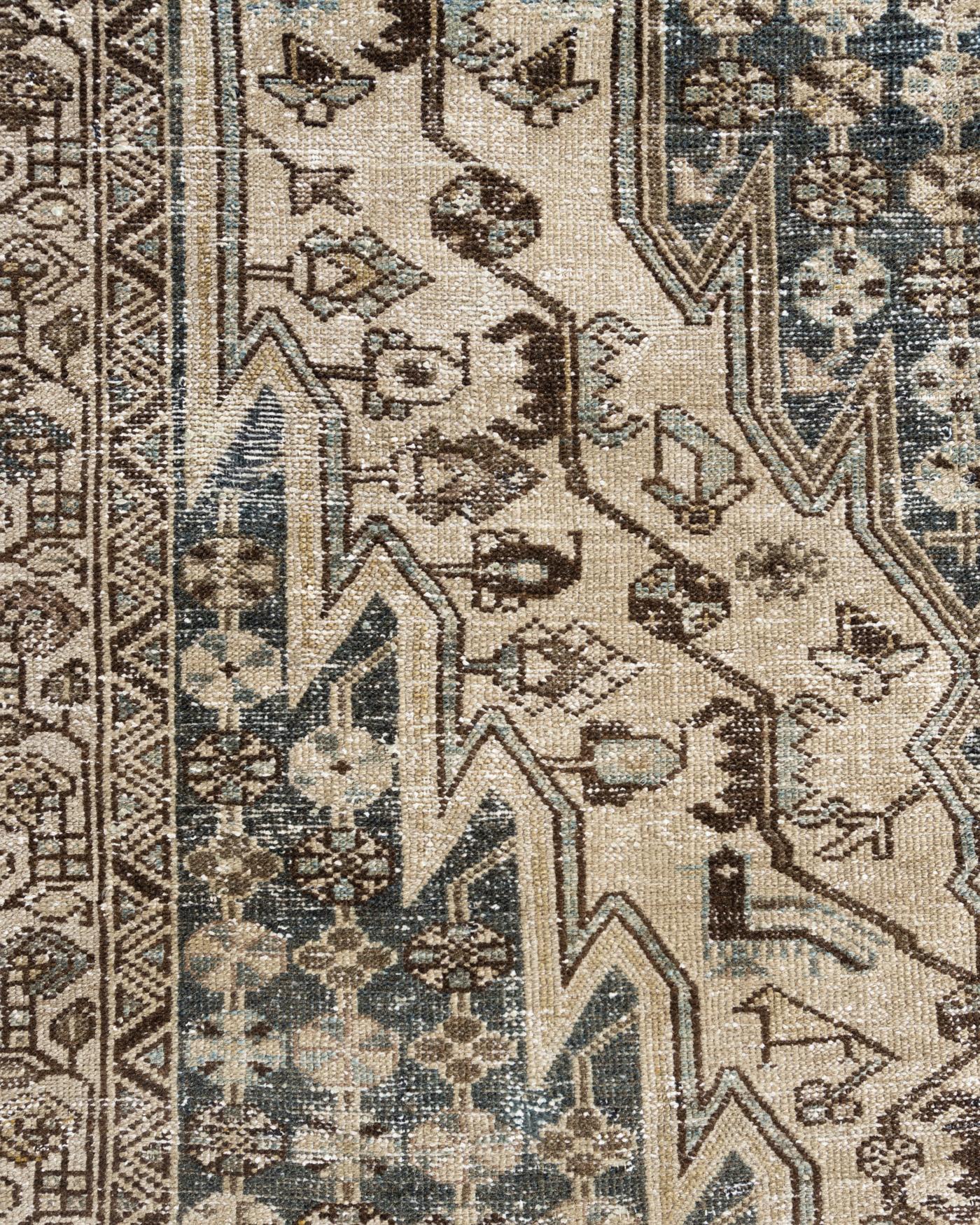 Tappeto Mazlagan blu vintage, persiano, con segni di invecchiamento, 4'5 x 6'3 in vendita 2