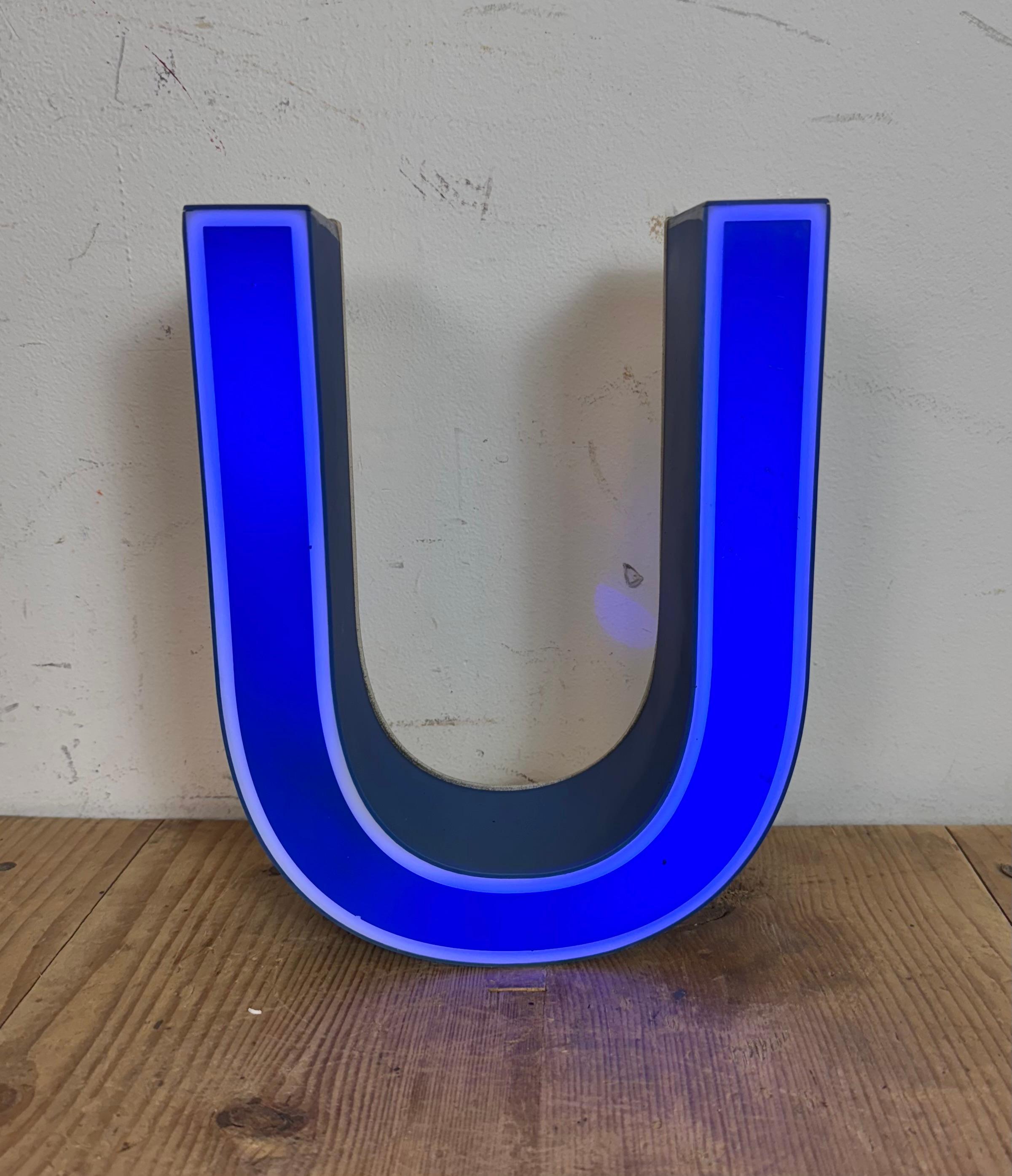 Vintage Blue Plastic Illuminated Letter U , 1970s For Sale 6