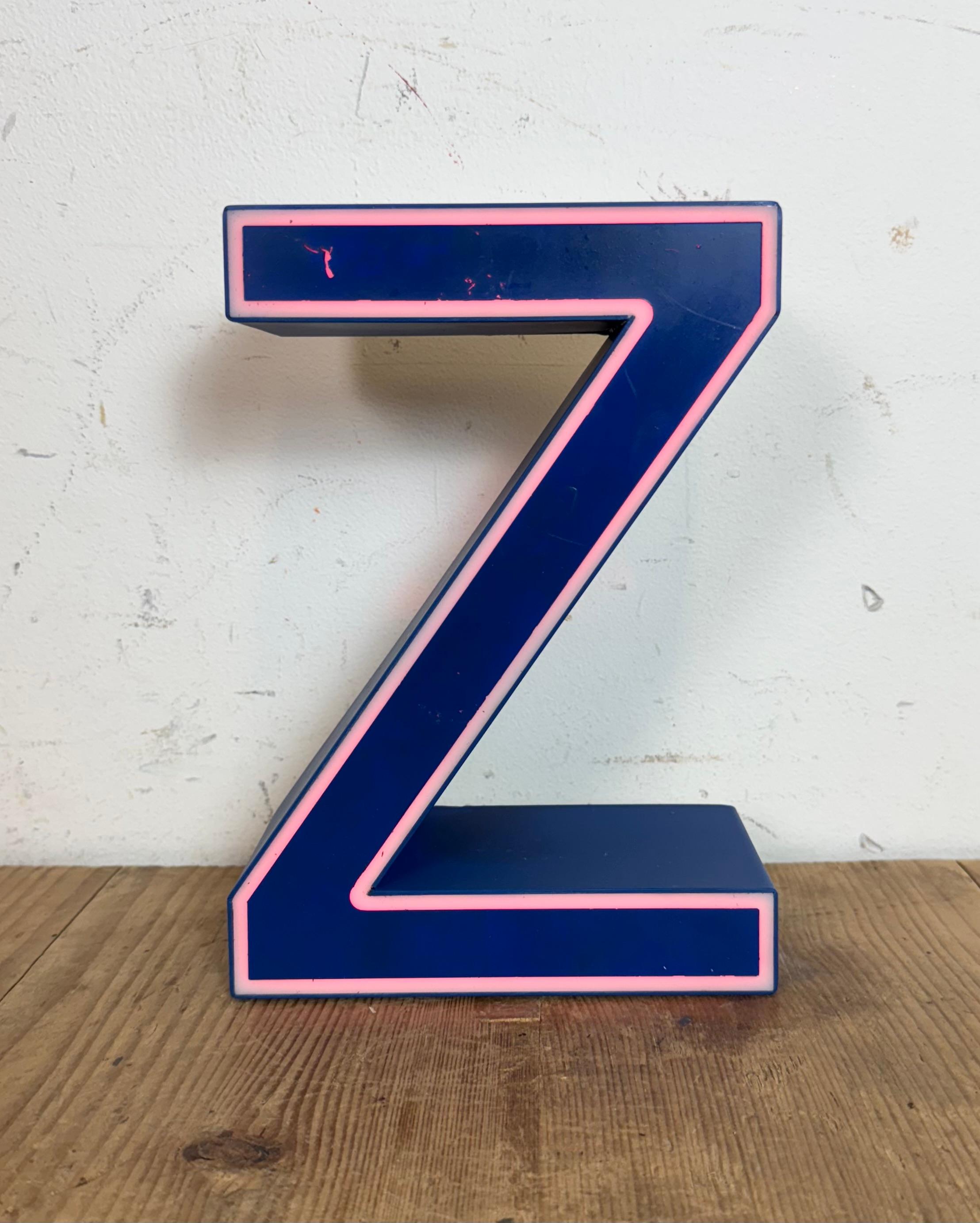 Vintage Blue Plastic Illuminated Letter Z , 1970s For Sale 5