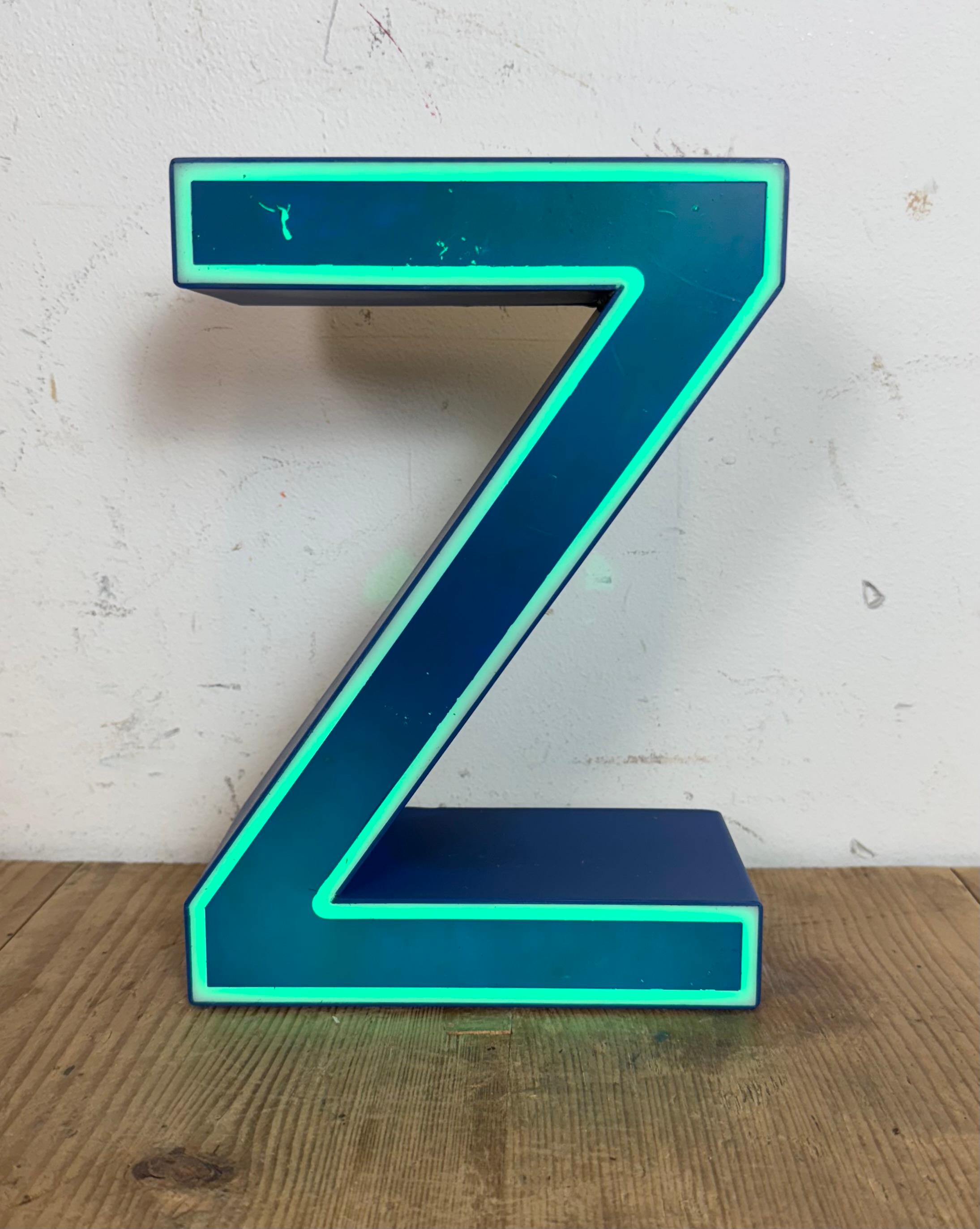 Vintage Blue Plastic Illuminated Letter Z , 1970s For Sale 6