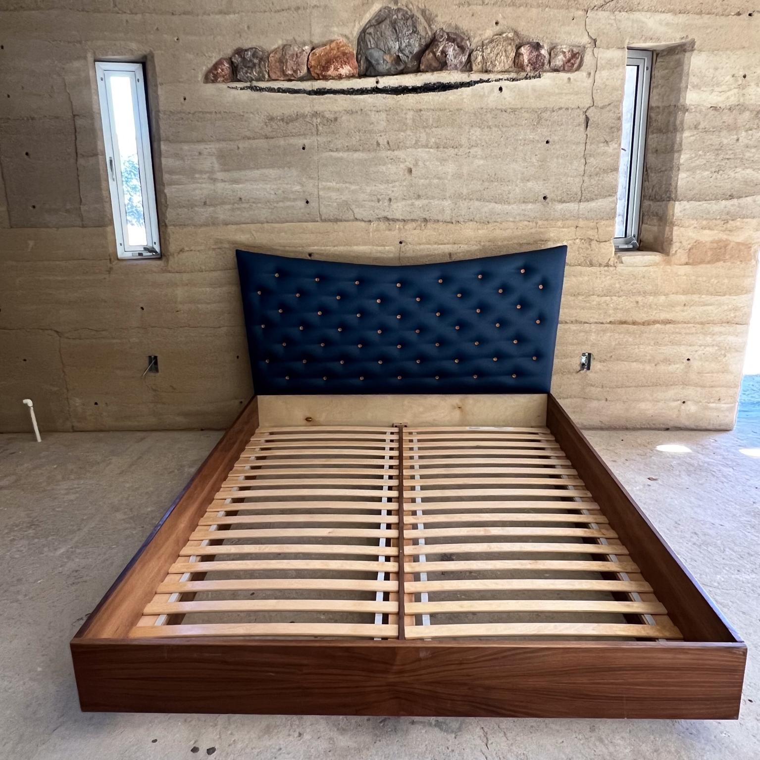 Vintage Blue Queen Platform Bed Upholstered Button
Headboard 41 h x 66.25 w Bed 62.38 x 81.5 d Frame is 11 h
Not new condition, preowned unrestored vintage condition.
Refer to all images.

