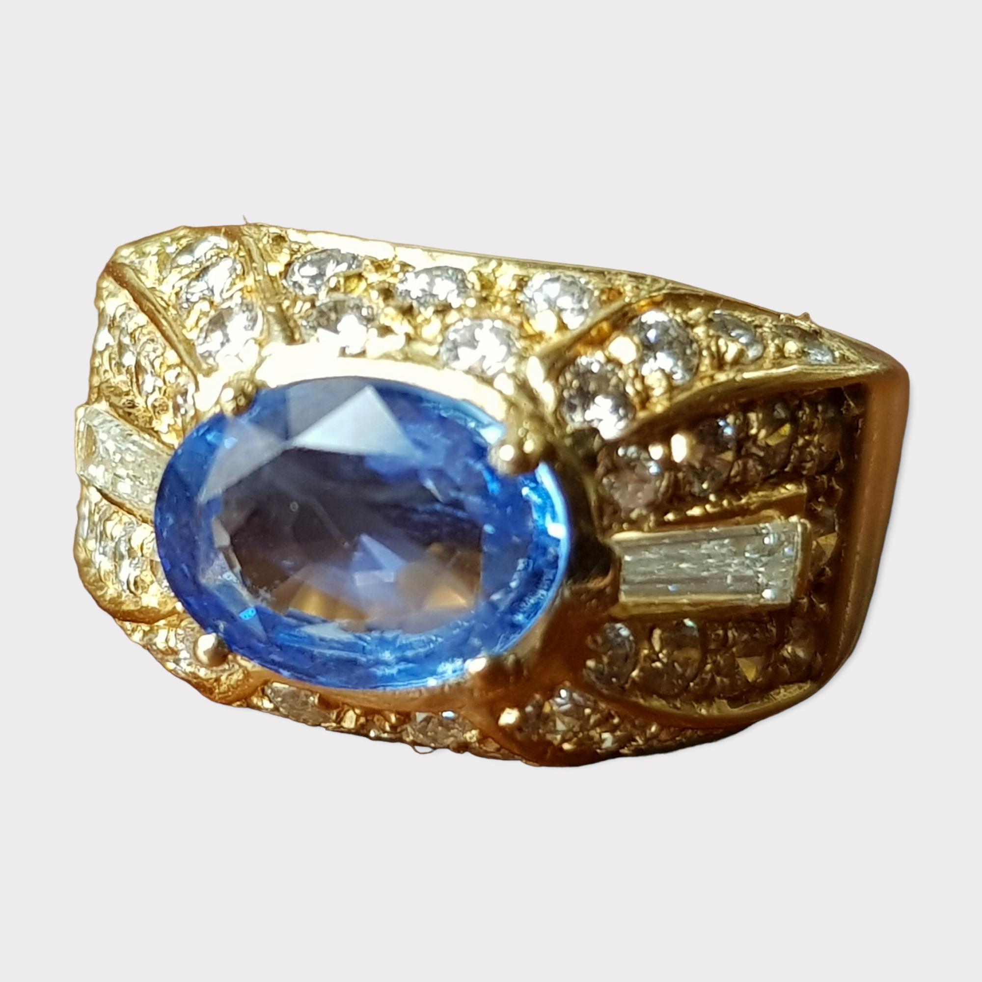 Vintage Blue Sapphire and Diamond Bombé Ring, signed by Fürst (Rome) For Sale 1