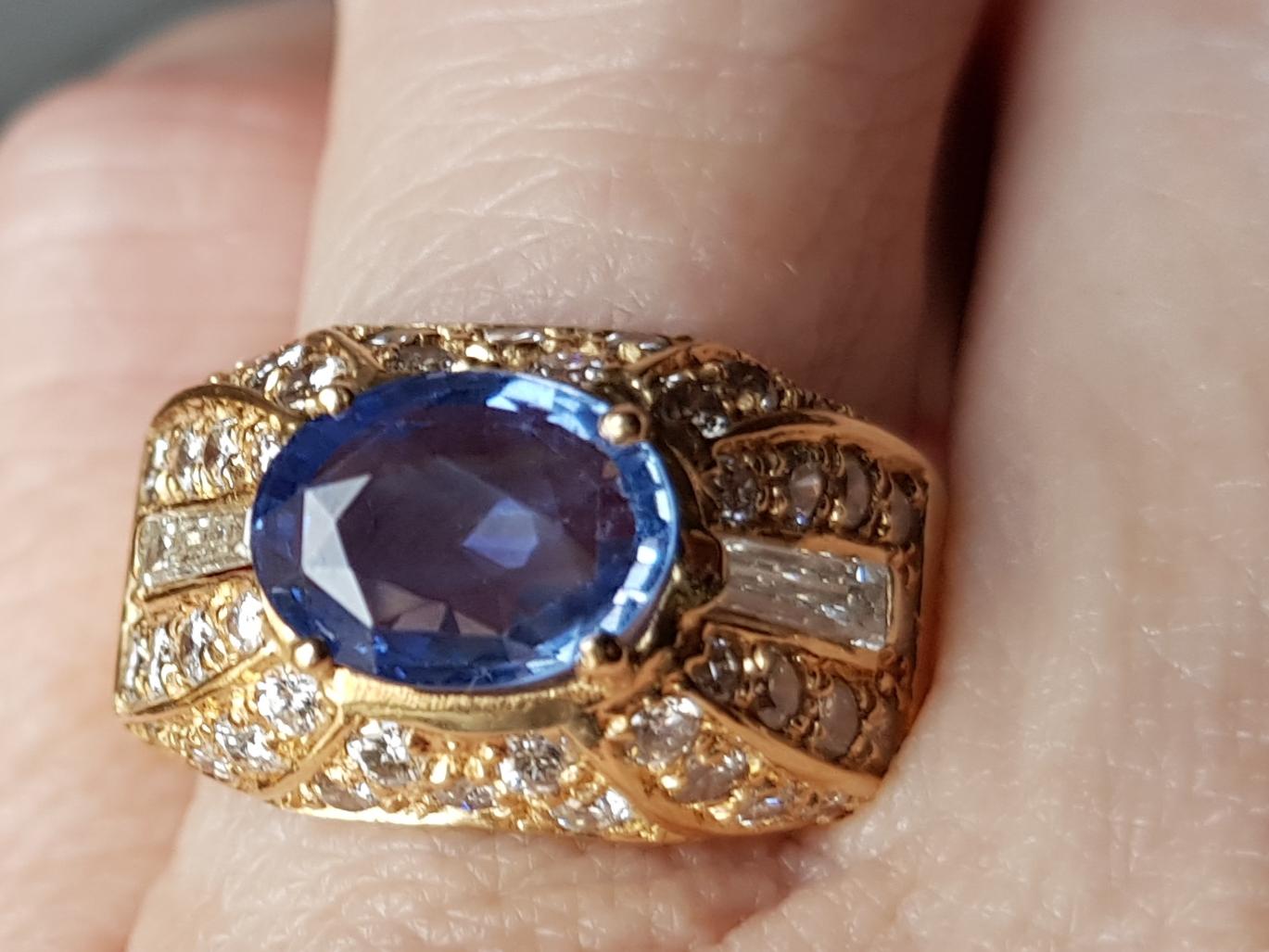 Vintage Blue Sapphire and Diamond Bombé Ring, signed by Fürst (Rome) For Sale 3