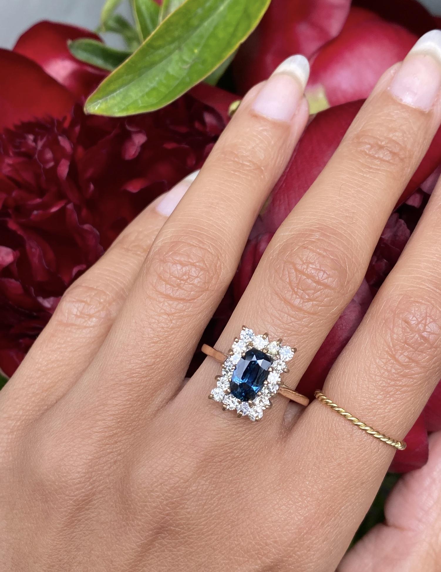 Brilliant Cut Vintage Blue Sapphire and Diamond Cluster Ring in 18 Carat Yellow & White Gold For Sale