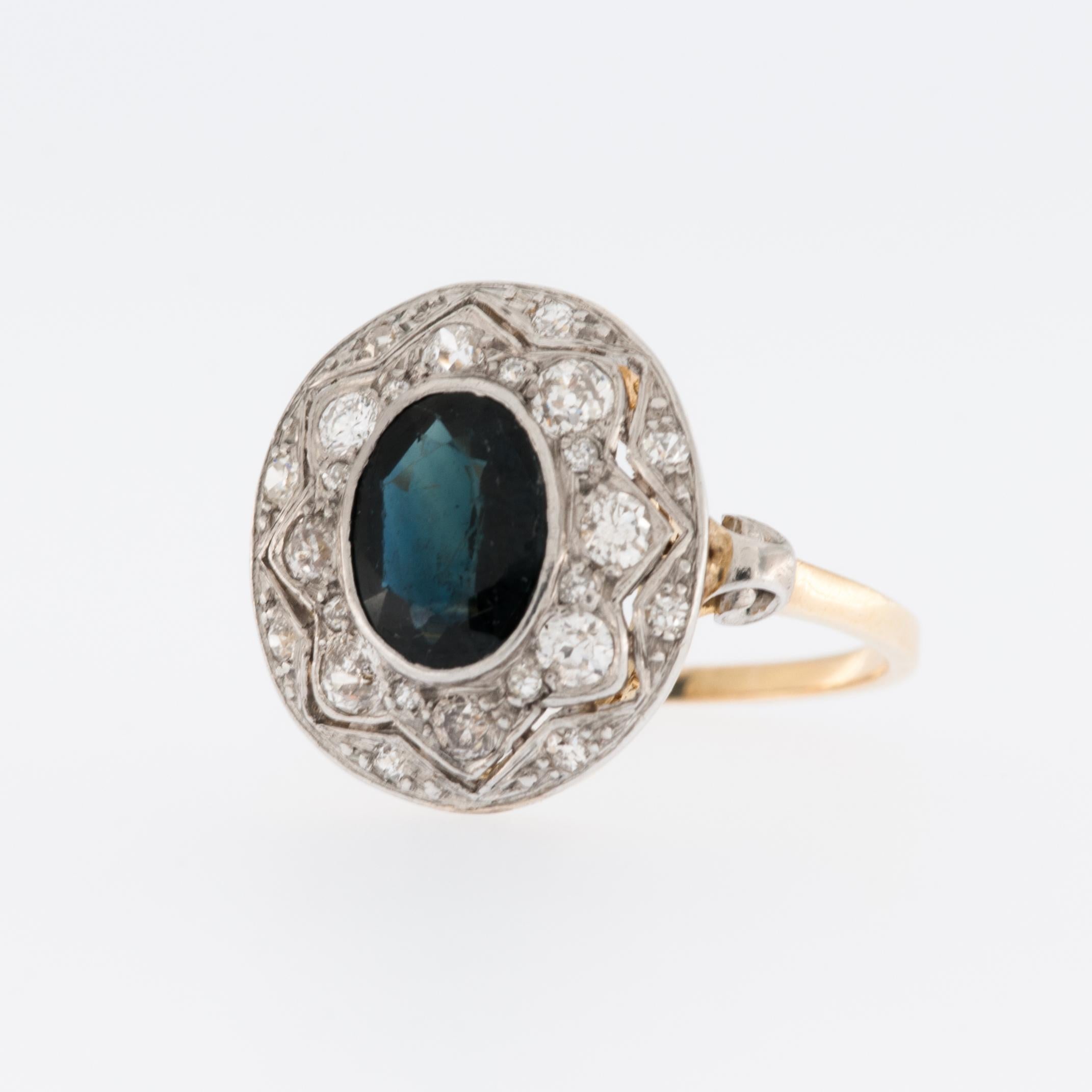 Vintage Ring mit blauem Saphir und Diamanten aus 18 Karat Gelb- und Weißgold im Zustand „Gut“ im Angebot in Esch sur Alzette, Esch-sur-Alzette