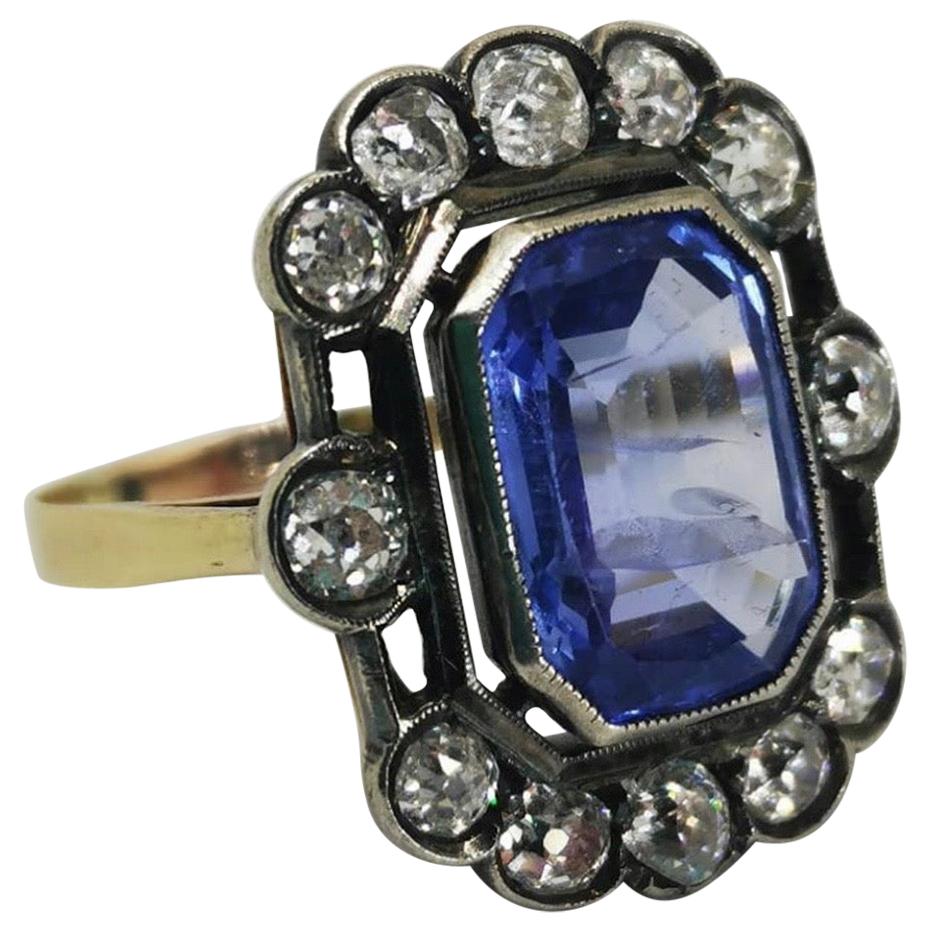 Vintage Blue Sapphire and White Diamond Cluster Ring