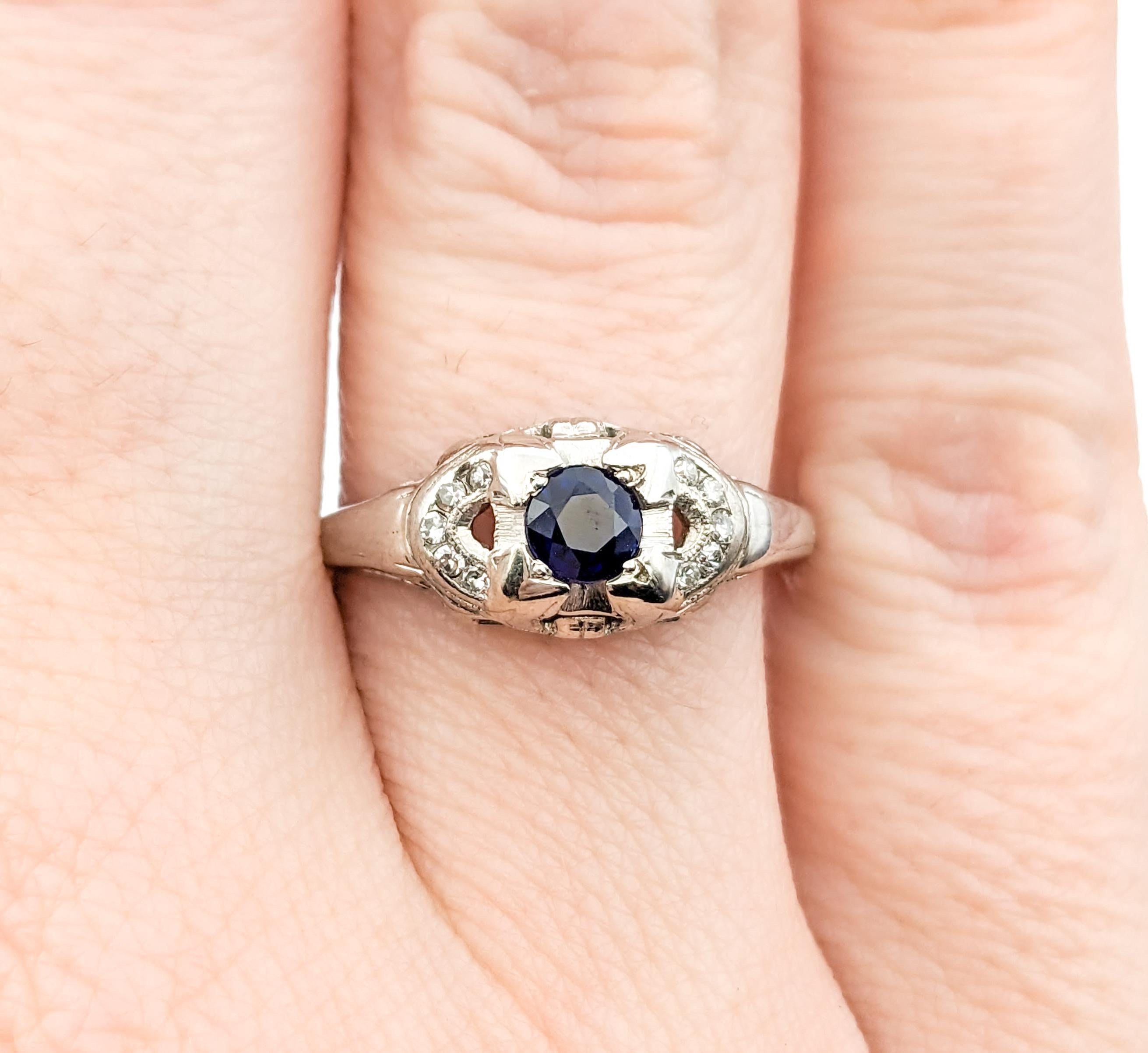 Round Cut Vintage Blue Sapphire & Diamond Ring In White Gold For Sale