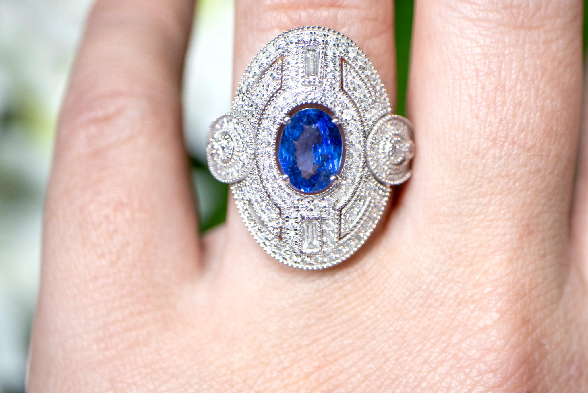 It comes with the Gemological Appraisal by GIA GG/AJP
All Gemstones are Natural
Blue Sapphire = 1.37 Carat
Diamonds = 0.81 Carats
Metal: 18K White Gold
Ring Size: 6.25* US
*It can be resized complimentary