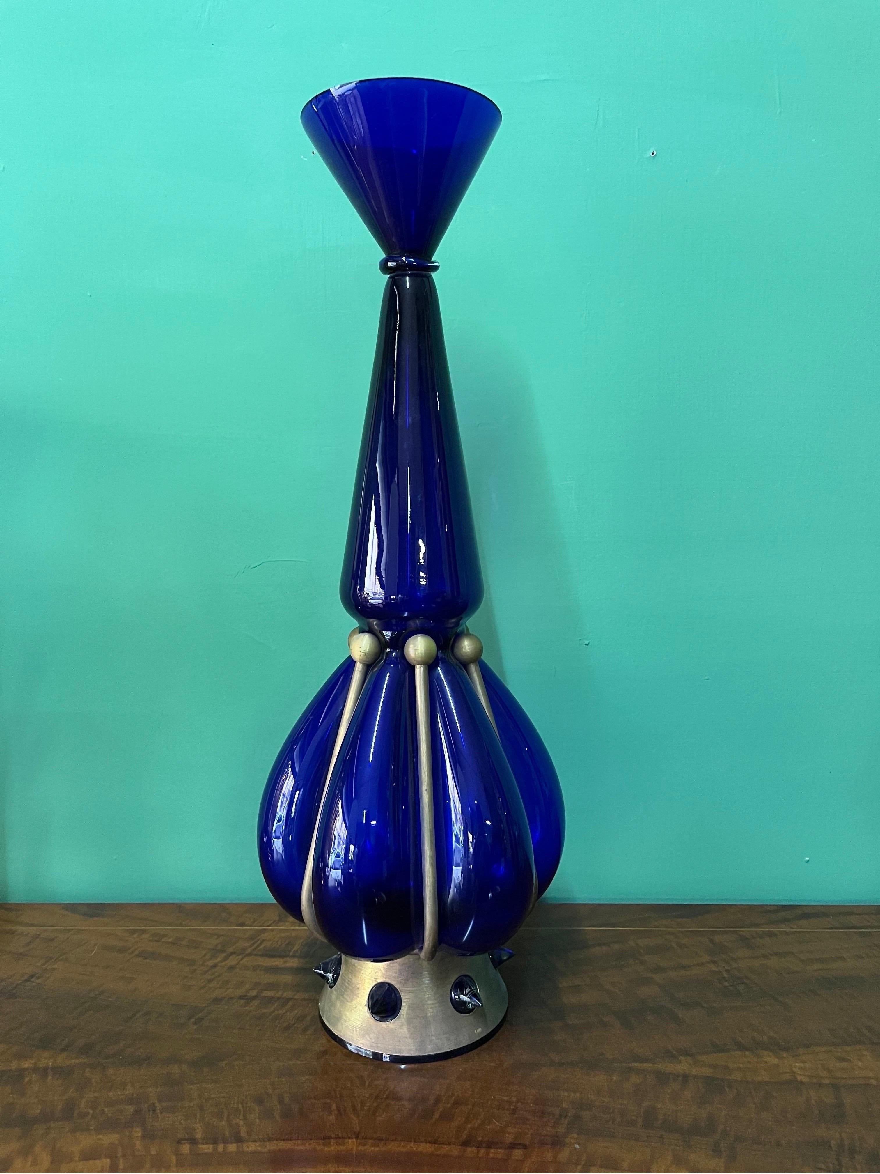 Vintage Blue Sculpture Vase 1980s In Excellent Condition For Sale In Foggia, FG