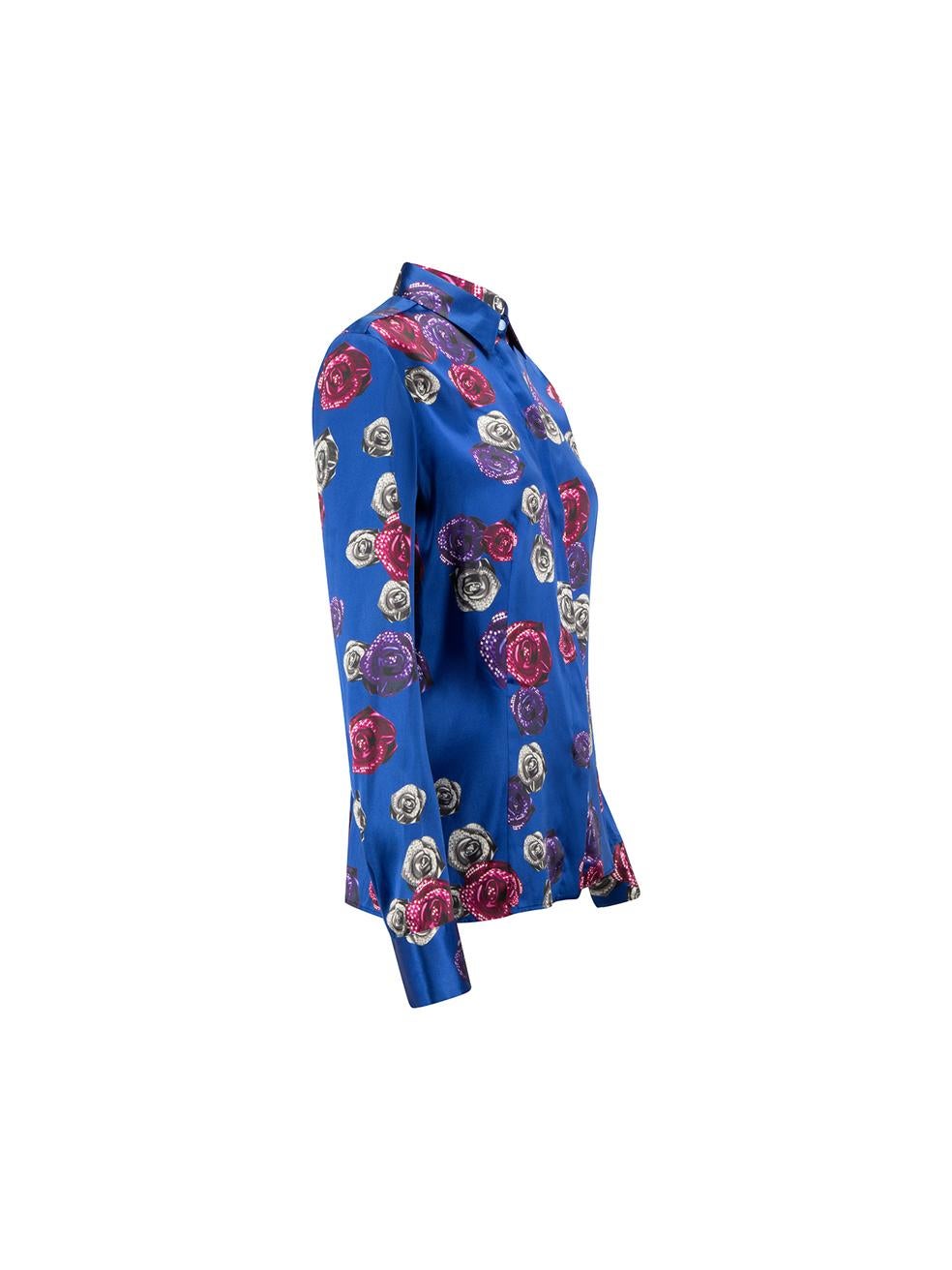 CONDITION is Very good. Minimal wear to shirt is evident. Minimal wear to the front-left and both underarms with light marks to the satin on this used Gianni Versace designer resale item.



Details


Blue

Silk

Blouse

Multicoloured floral
