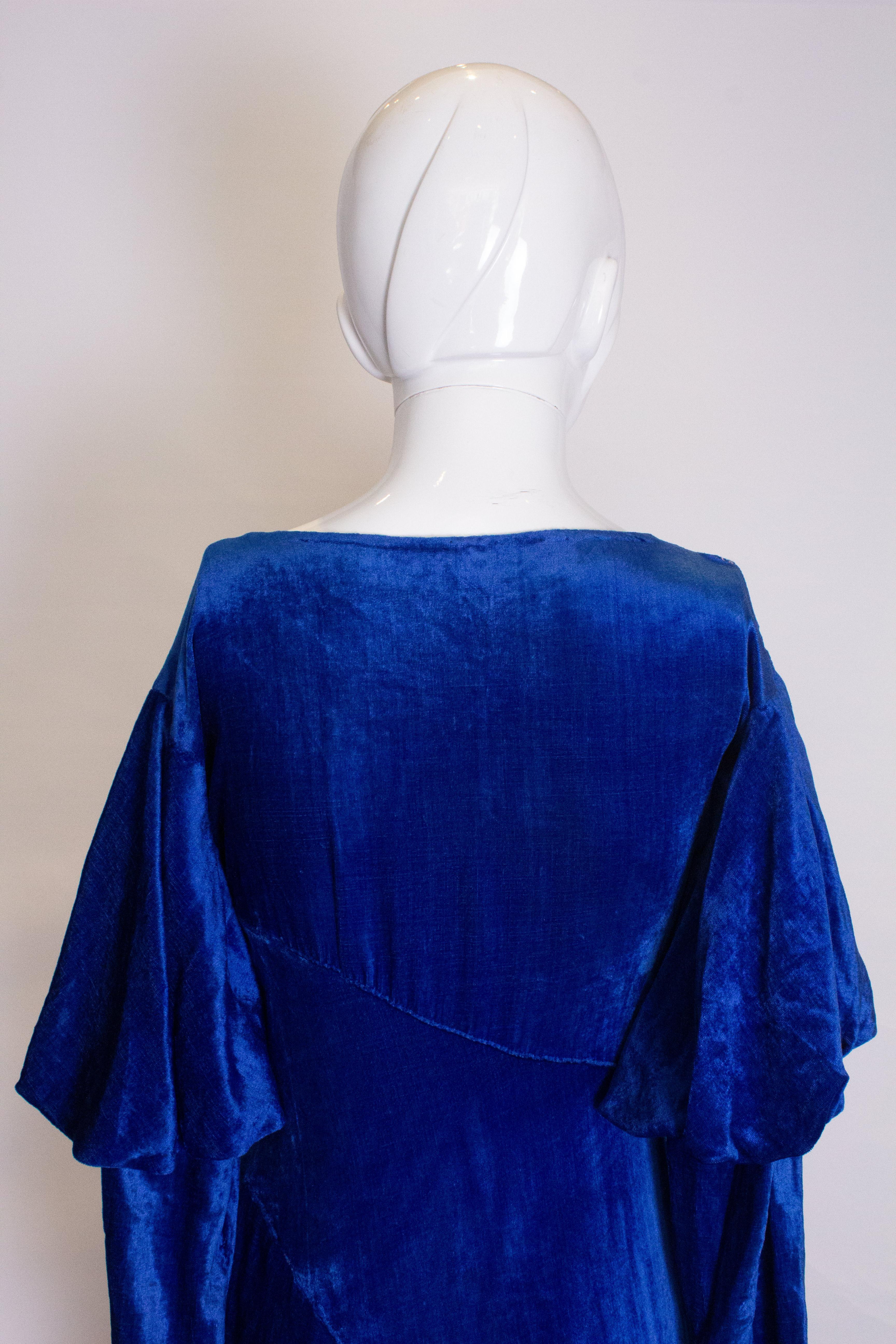 Vintage Blue Silk Velvet Dress In Good Condition For Sale In London, GB