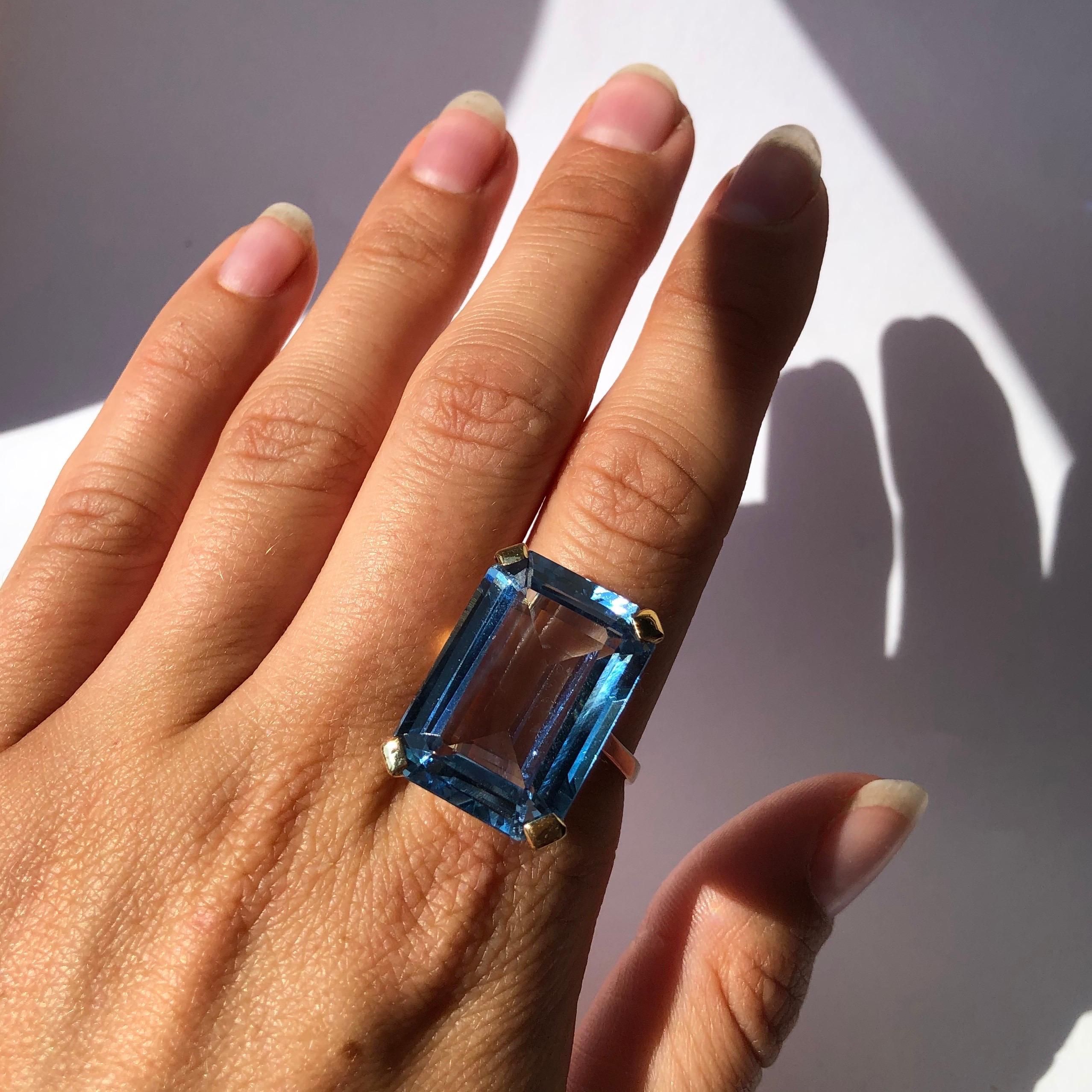 Women's Vintage Blue Spinel and 18 Carat Gold Cocktail Ring