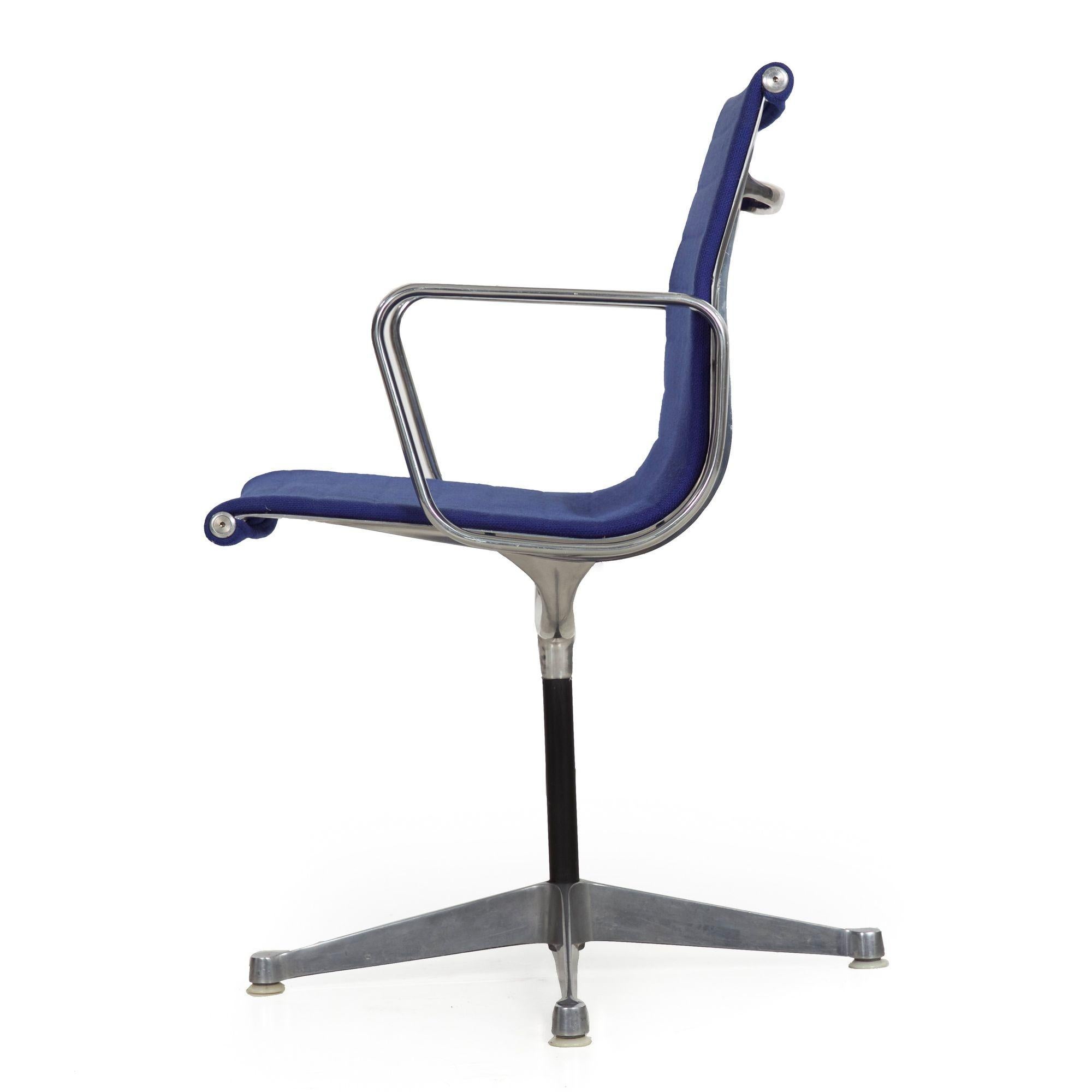 Mid-Century Modern Vintage Blue Swivel Desk Chair by Charles & Ray Eames for Herman Miller For Sale