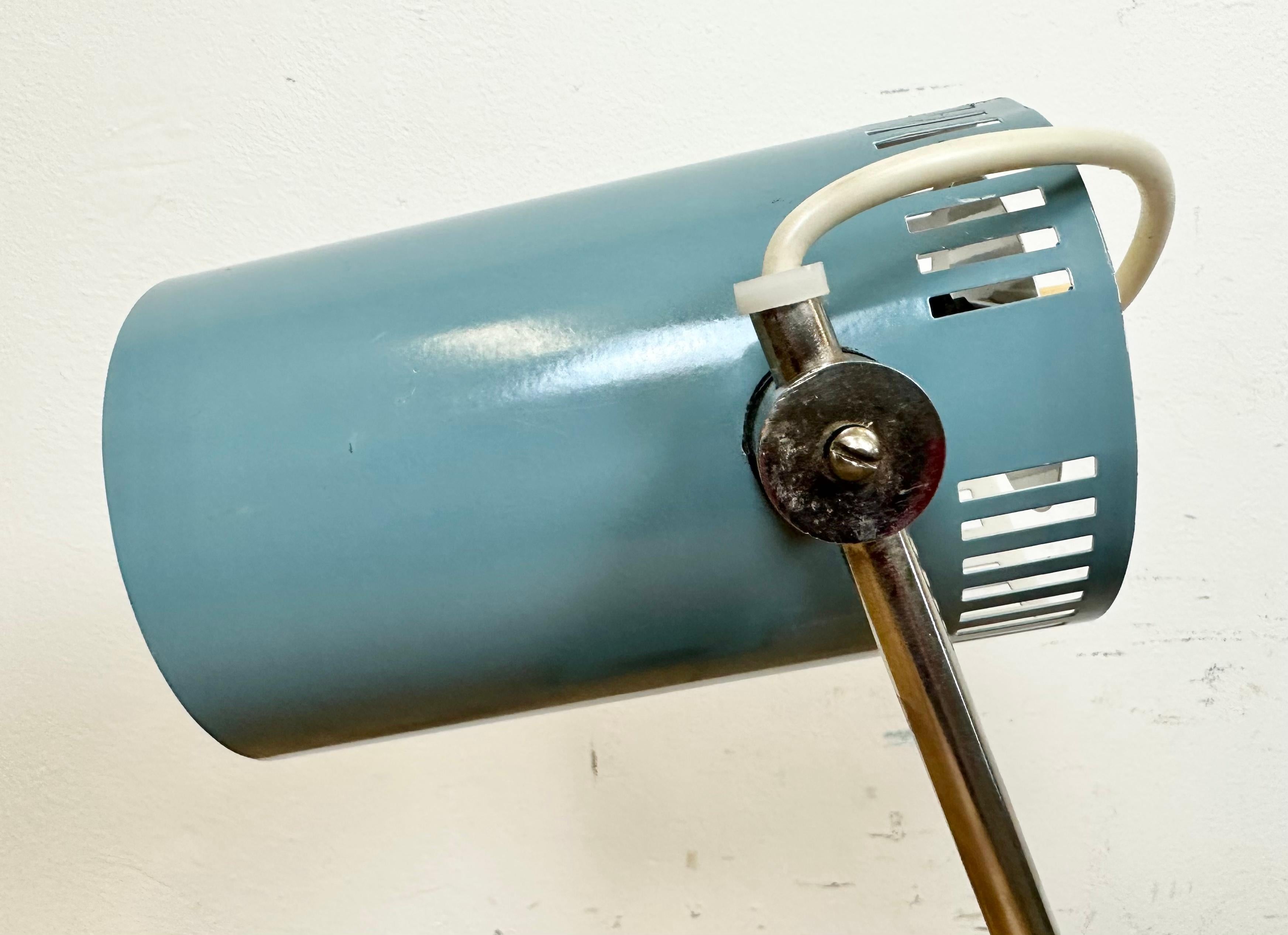 Lampe de bureau bleue vintage, années 1960 Bon état - En vente à Kojetice, CZ