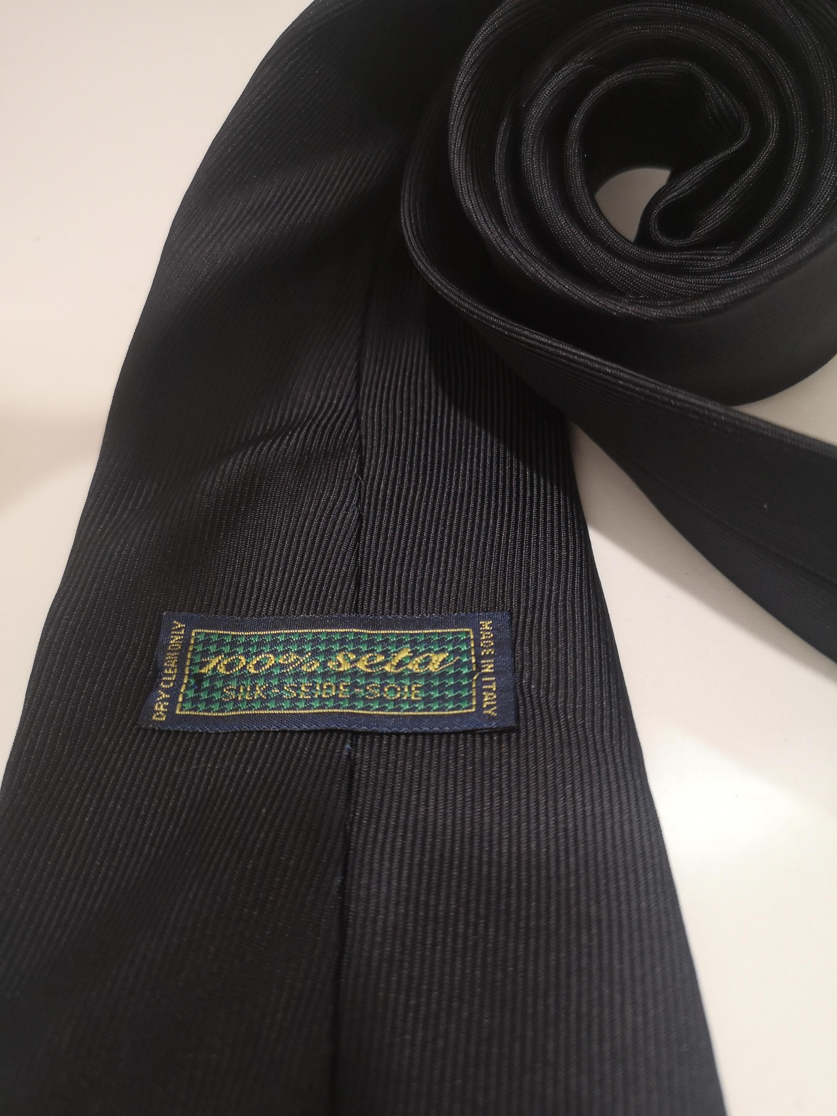 Black Vintage blue tie