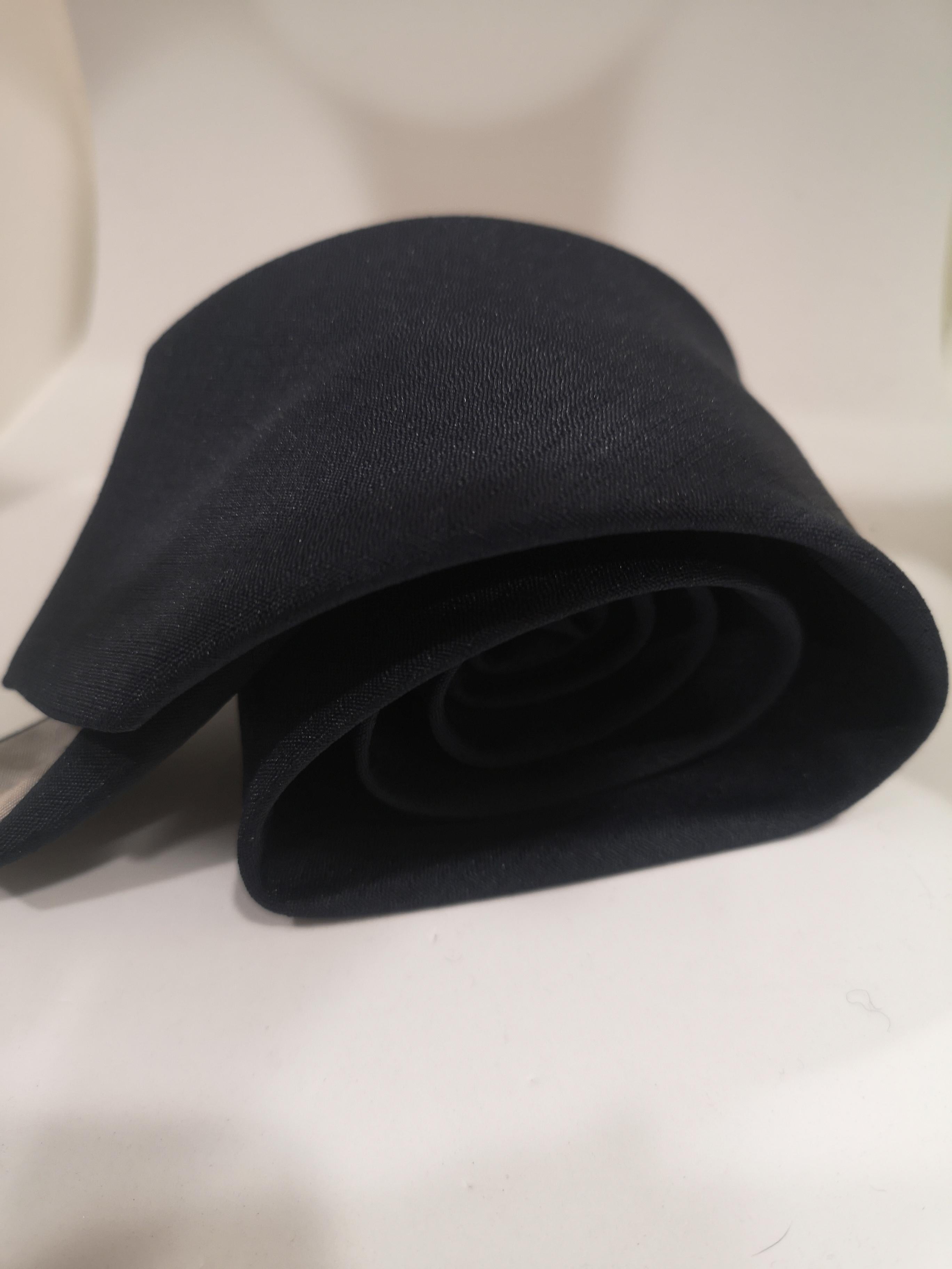 Blaue Krawatte Vintage (Schwarz)