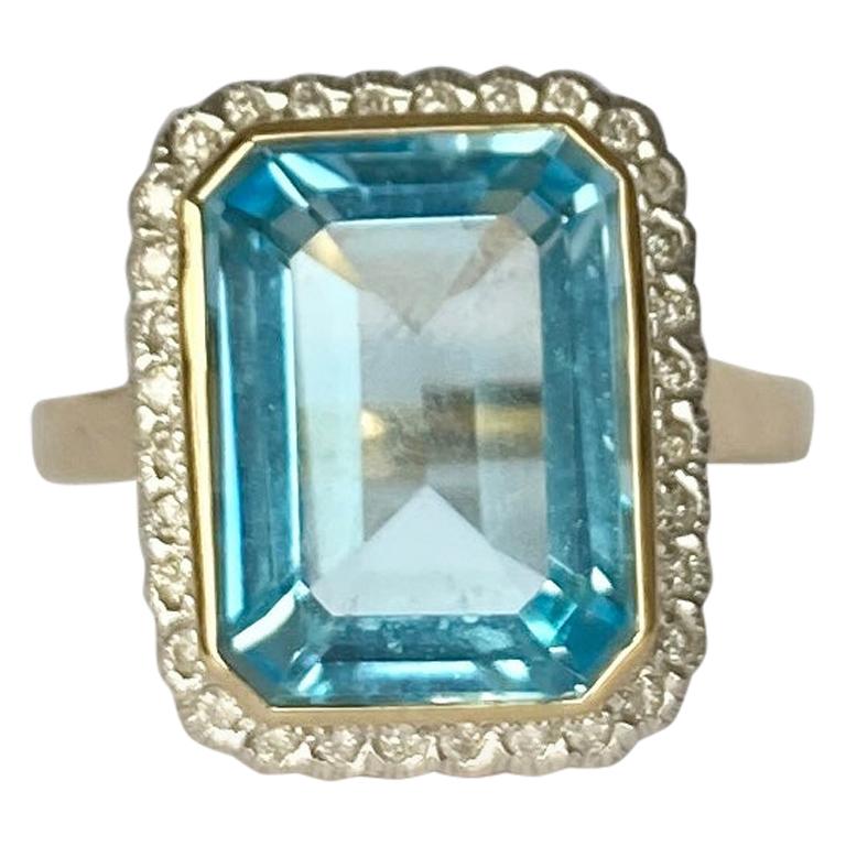 Vintage Luke Stockley Blue Topaz and Diamond 9 Carat Gold Cocktail Ring For Sale