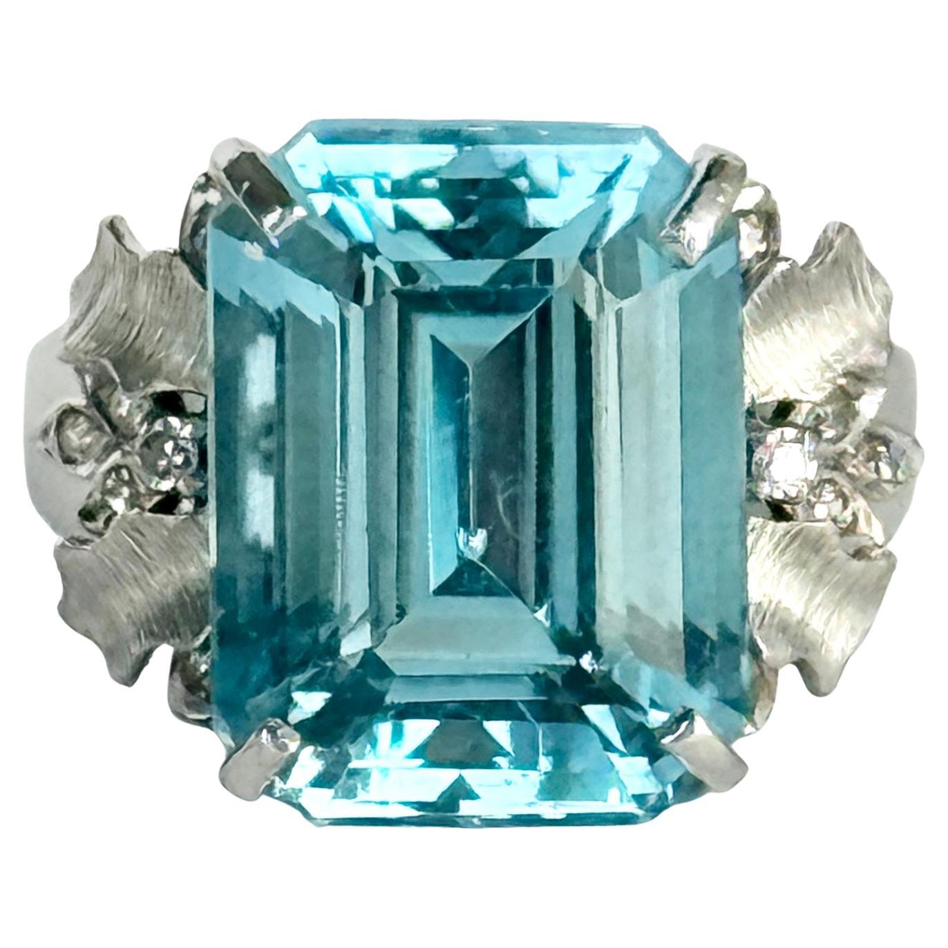 Vintage Blue Topaz and Diamond 9 Carat White Gold Ring For Sale