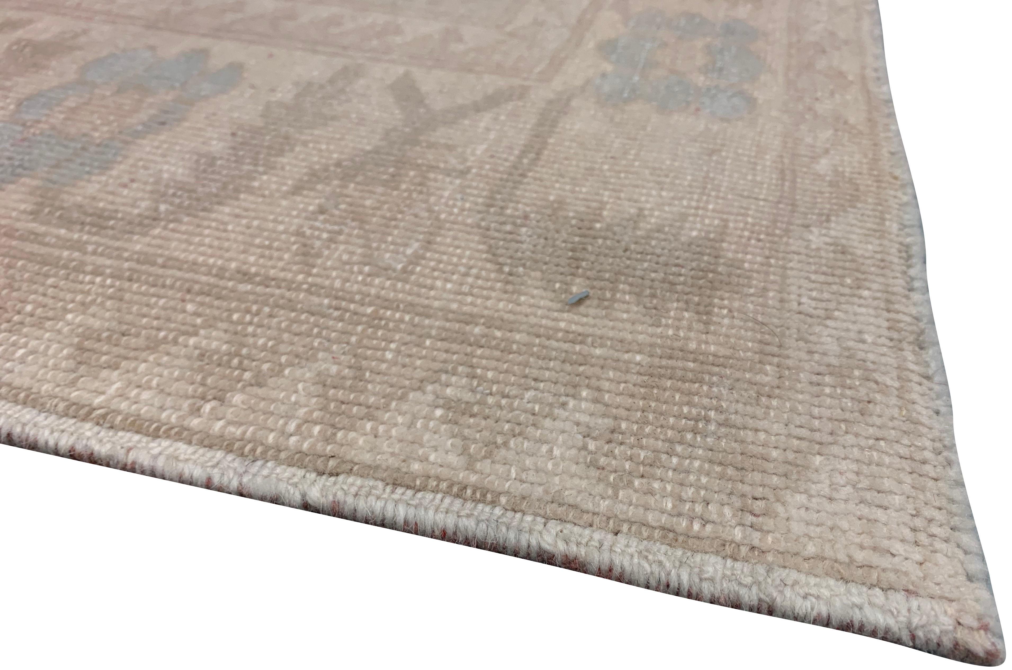 Vintage Blau Türkisch Oushak Bereich Teppich 4'3 x 5'3 im Zustand „Gut“ im Angebot in New York, NY