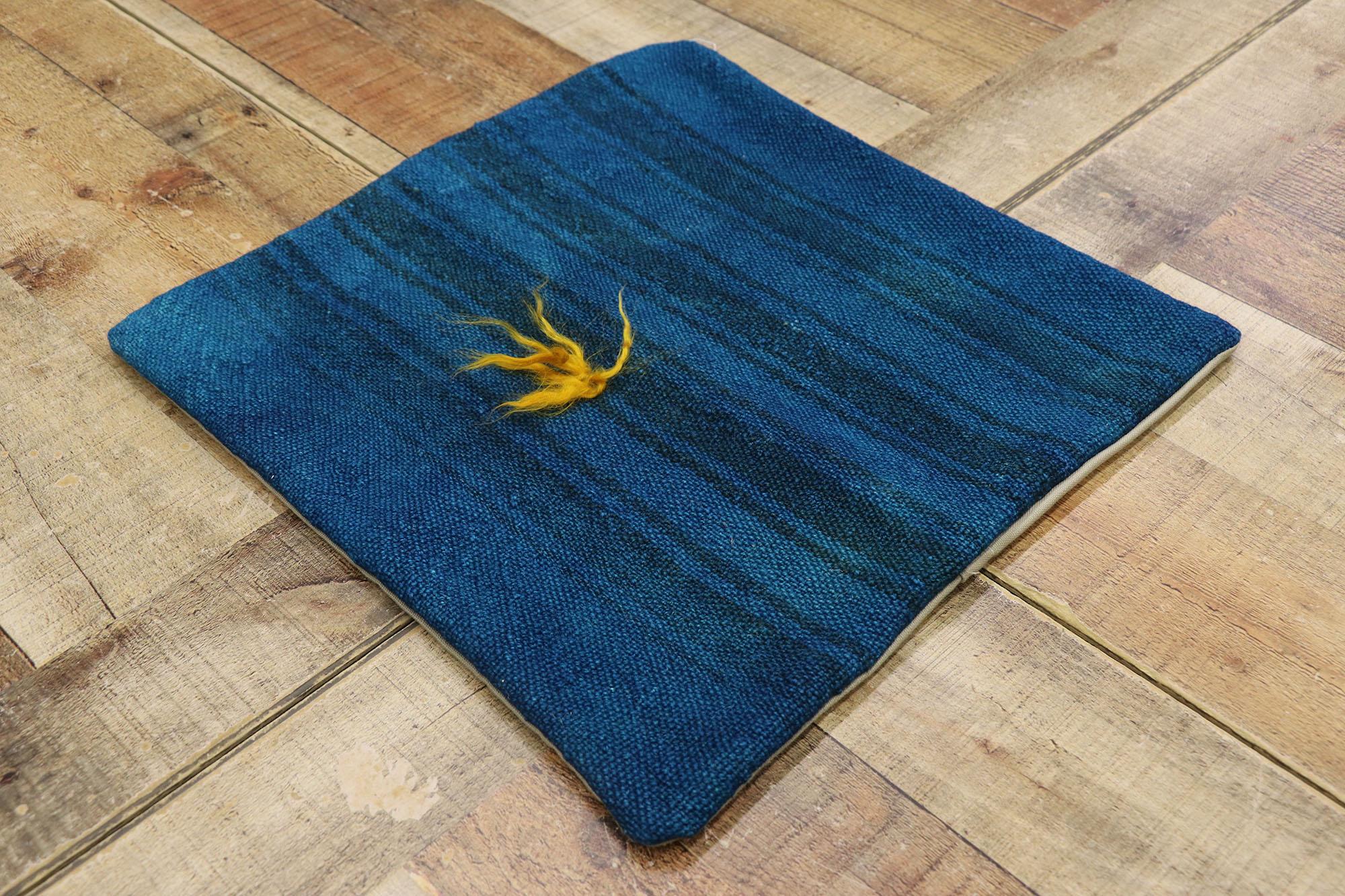 Alfombra de lana turca azul vintage Funda de cojín Anudado a mano en venta
