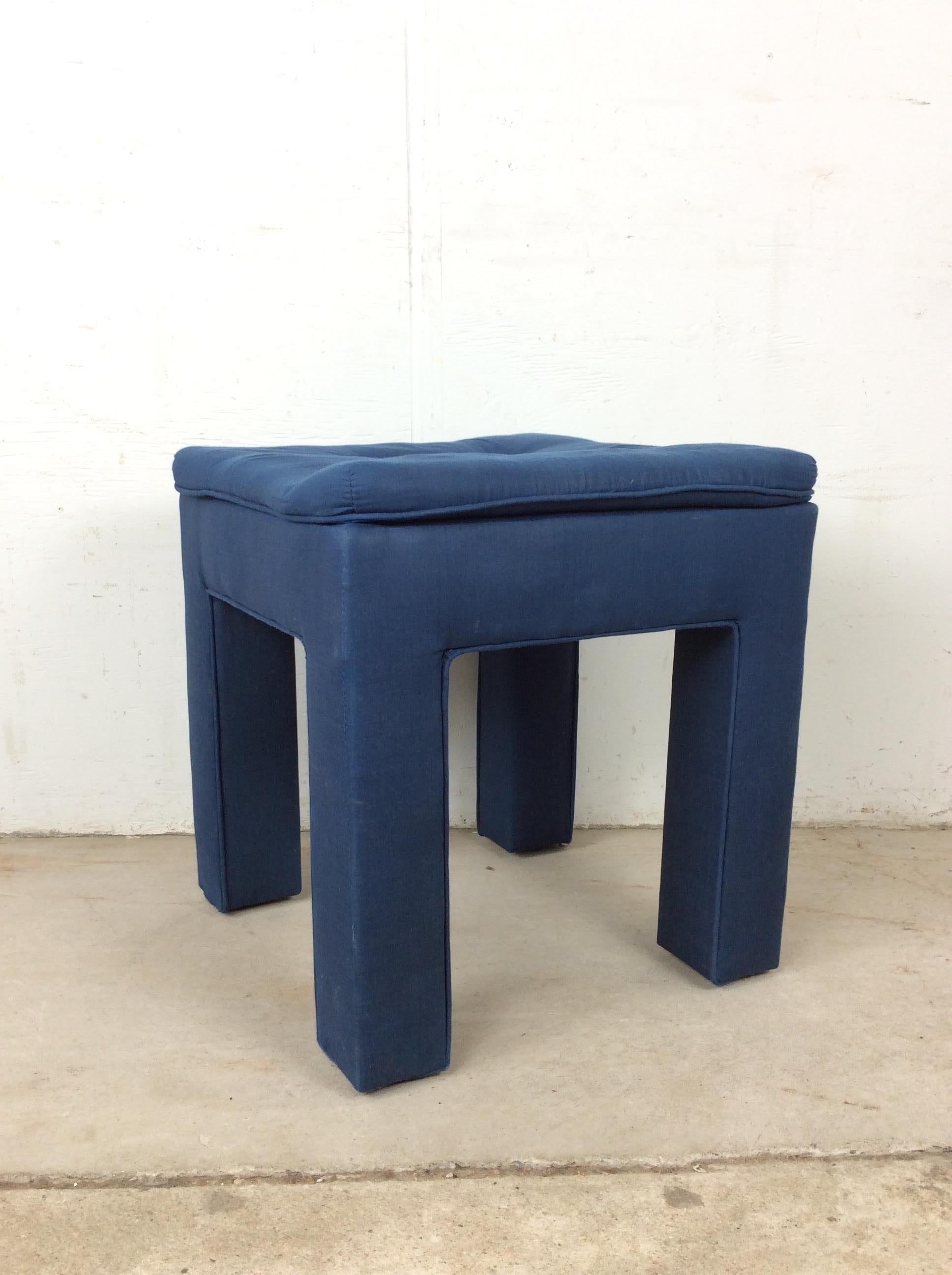 20ième siècle Vintage Blue Upholstered Parsons Style Stool with Tufted Seat en vente