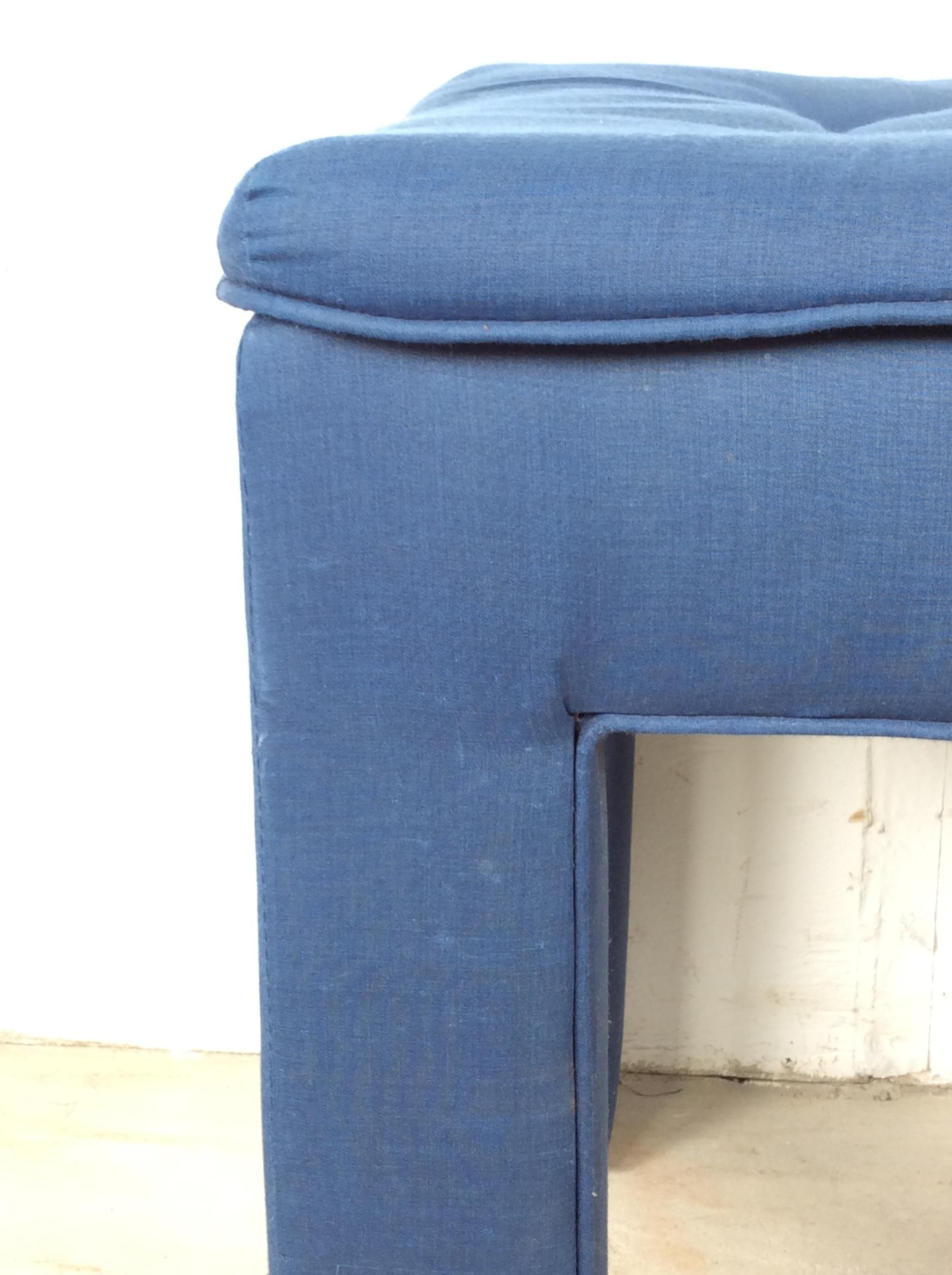 Vintage Blue Upholstered Parsons Style Stool with Tufted Seat en vente 2