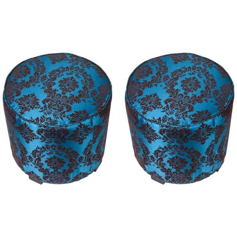 Pouf marocain rond tapissé bleu vintage Bon état - En vente à Moreno Valley, CA