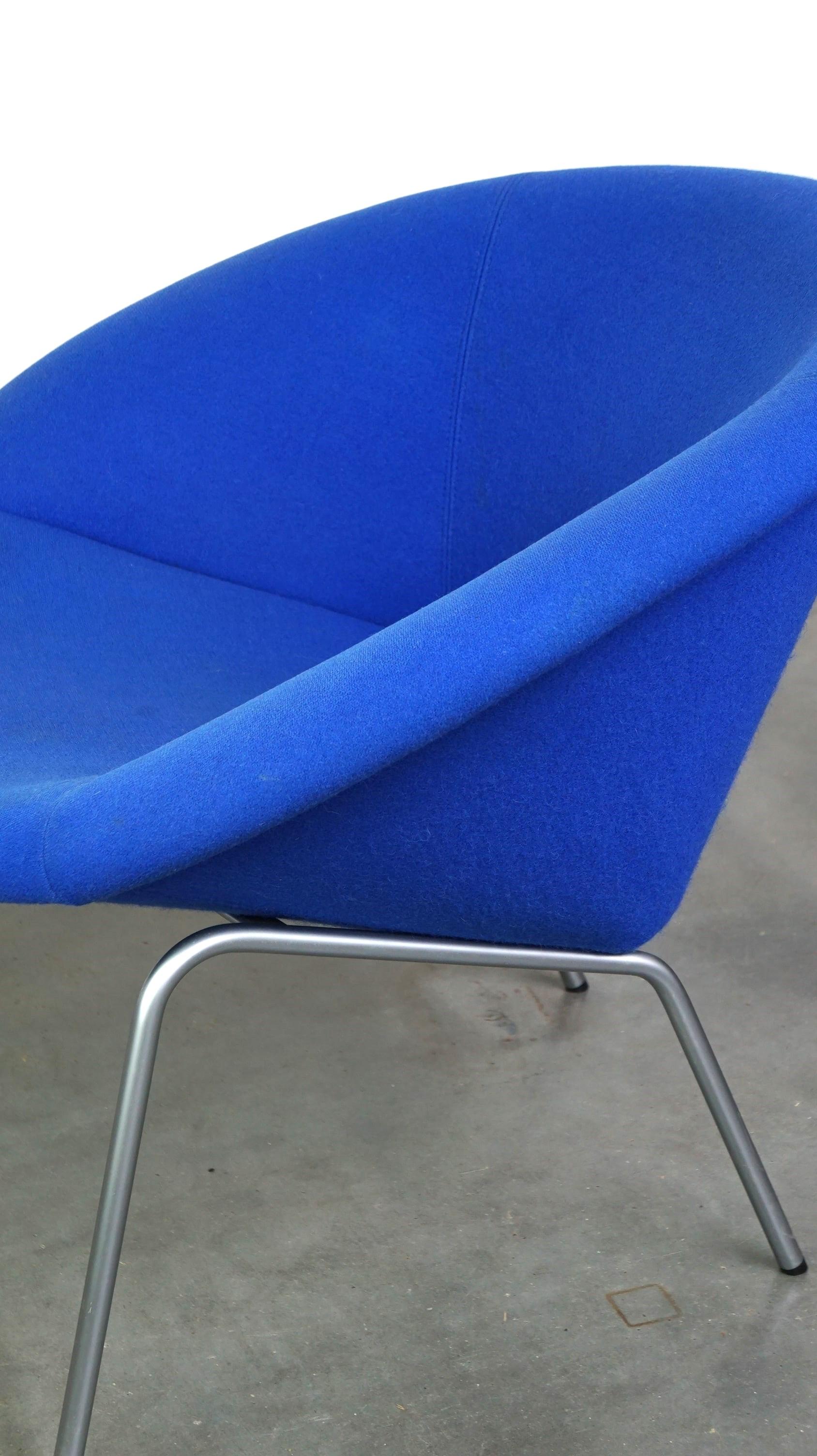 Vintage blue Walter Knoll German design lounge chair, model 369 For Sale 6
