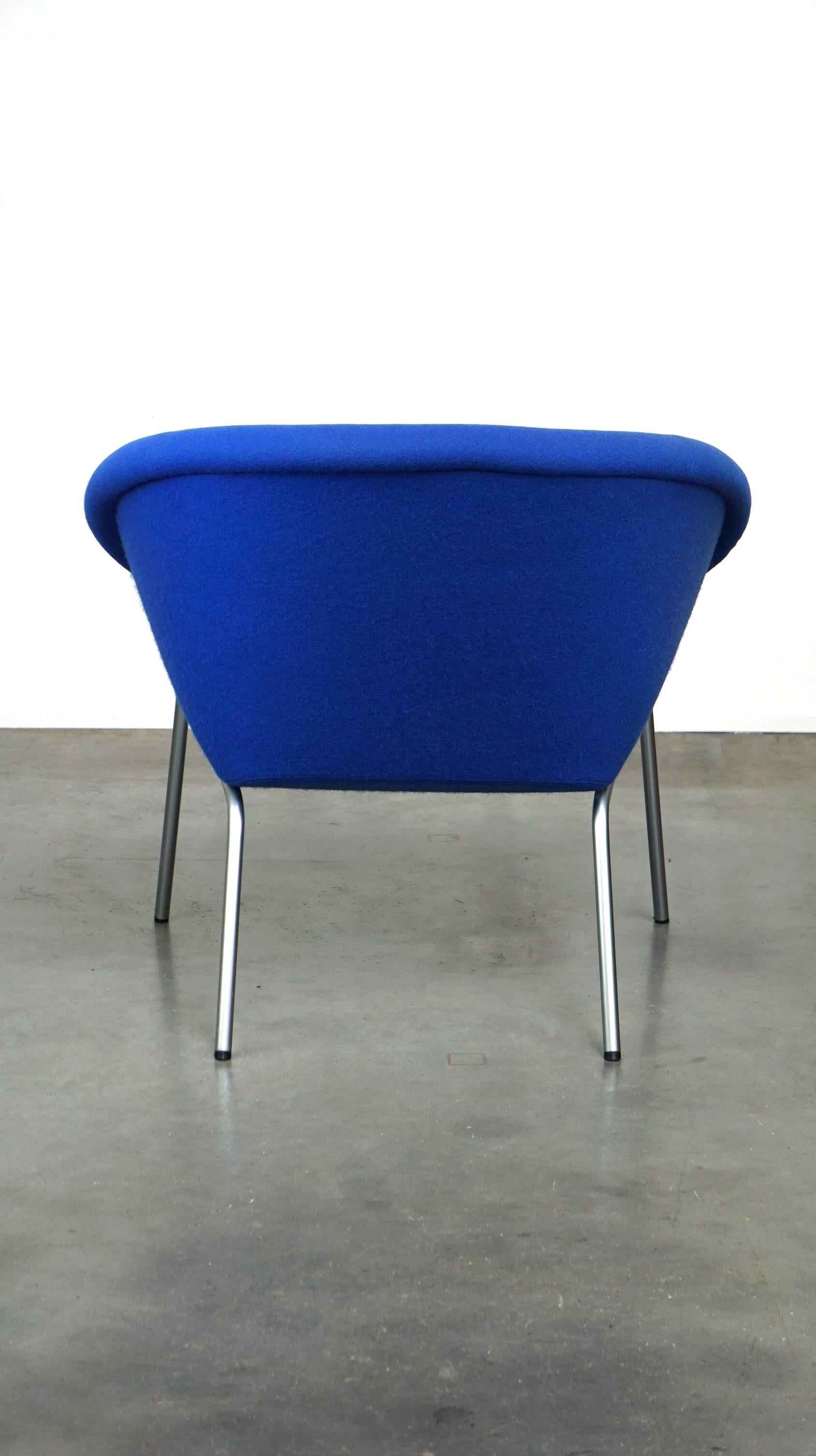 20th Century Vintage blue Walter Knoll German design lounge chair, model 369 For Sale