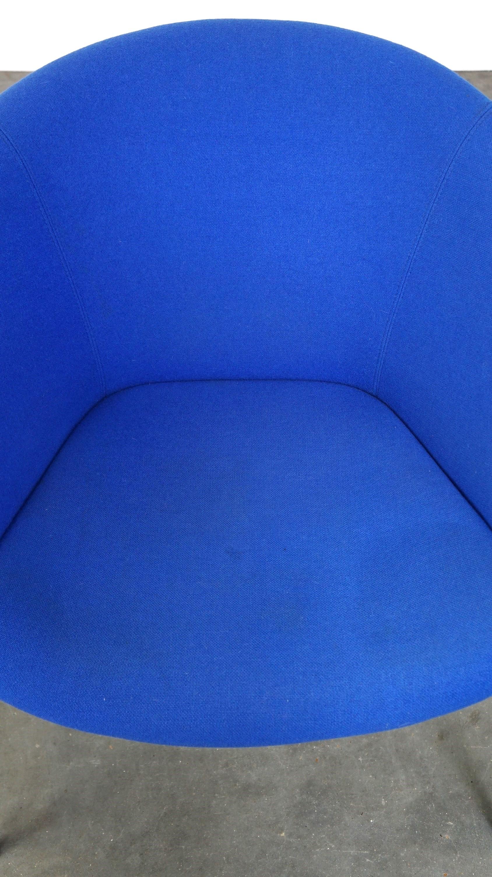 Vintage blue Walter Knoll German design lounge chair, model 369 For Sale 1
