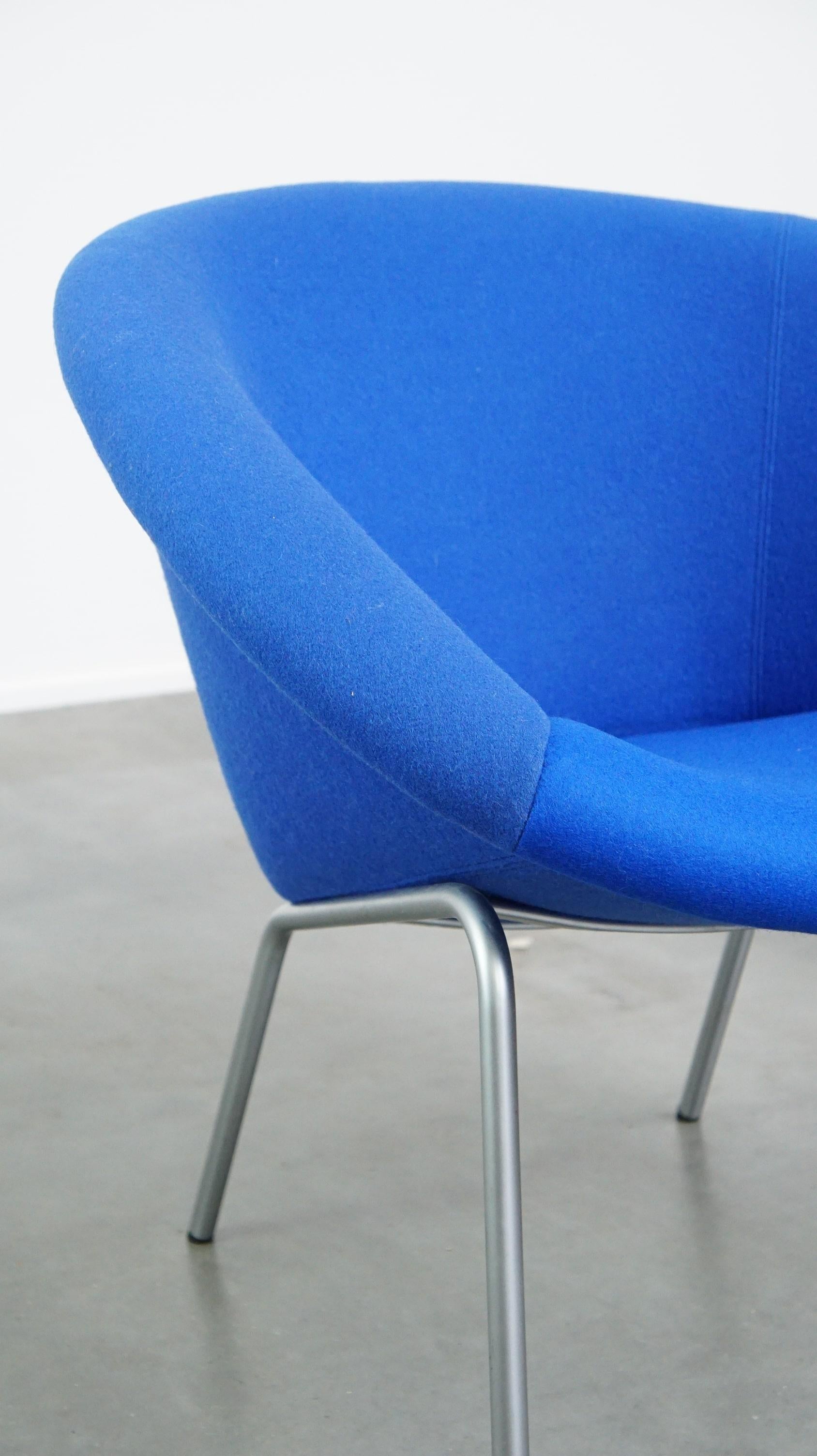 Vintage blue Walter Knoll German design lounge chair model 369 with a new seat For Sale 1