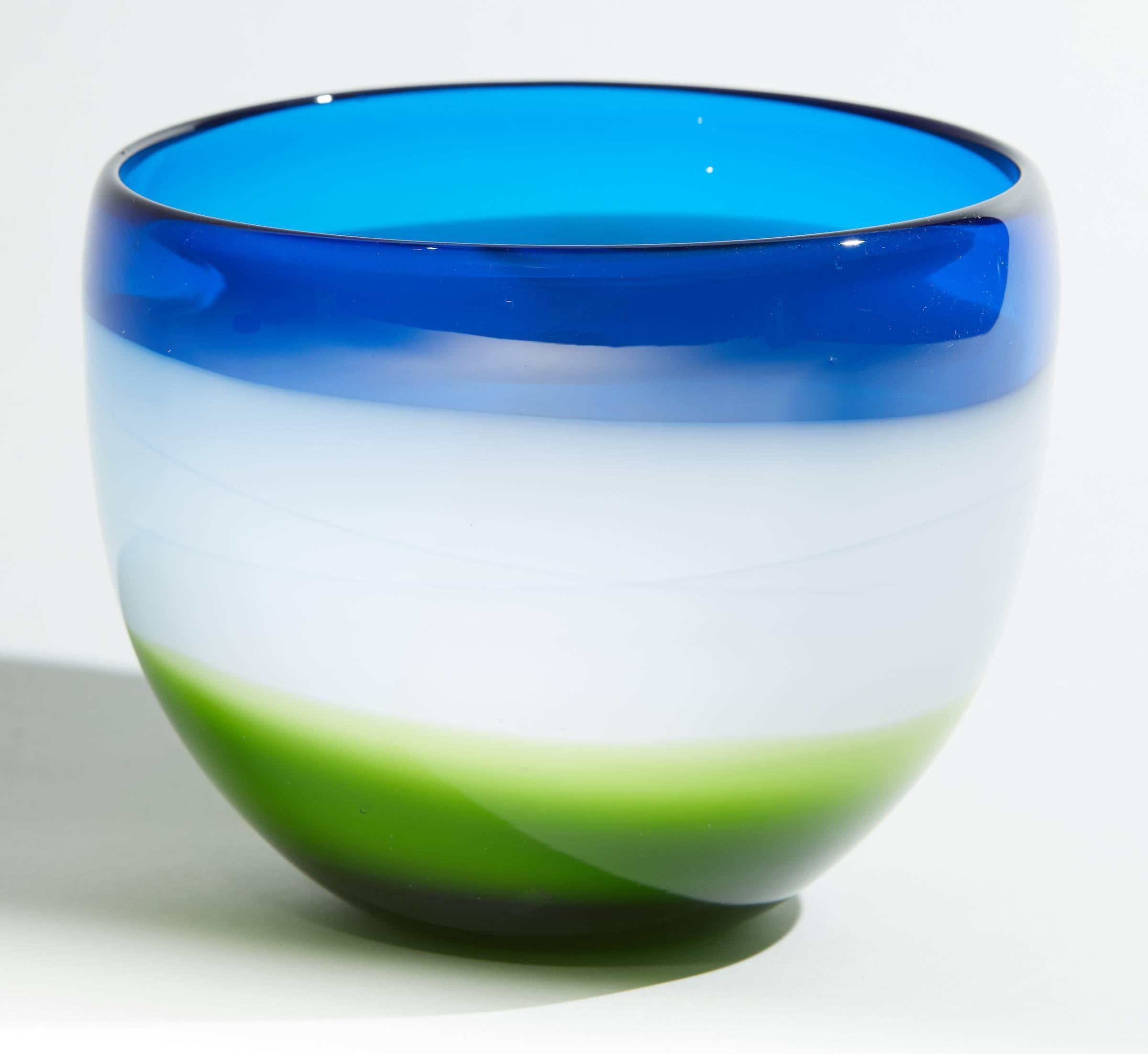 Vieux bol en verre de Murano bleu, blanc et vert en vente 3